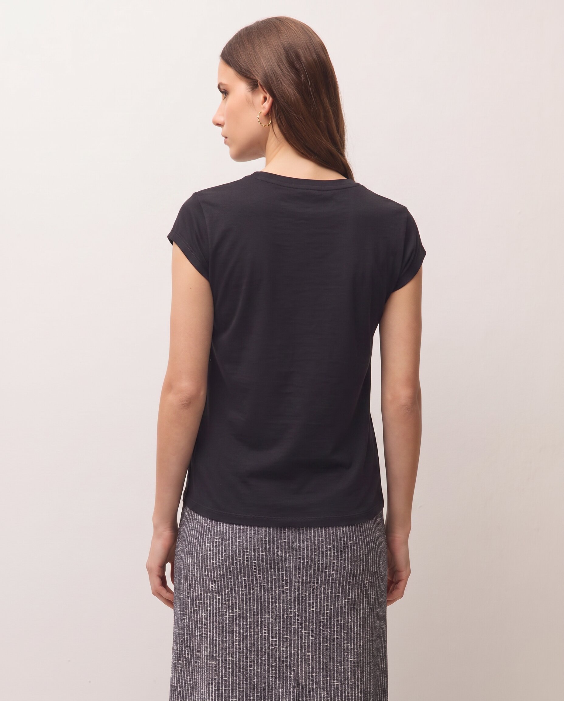 Camiseta básica de mujer en manga corta y escote redondo - System Action - Negro Negro-2