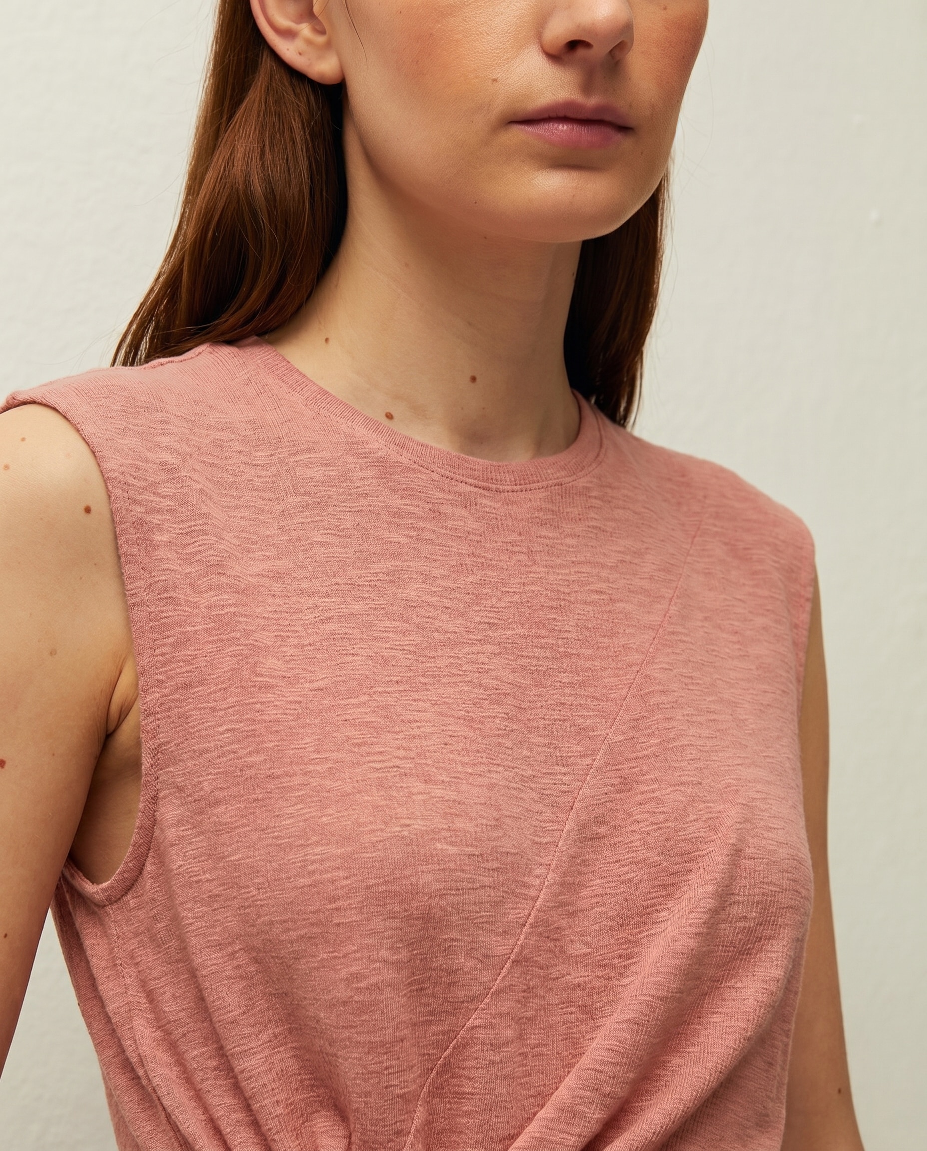 Camiseta de mujer con detalle de nudo y manga corta - System Action - Rosa Rosa-4