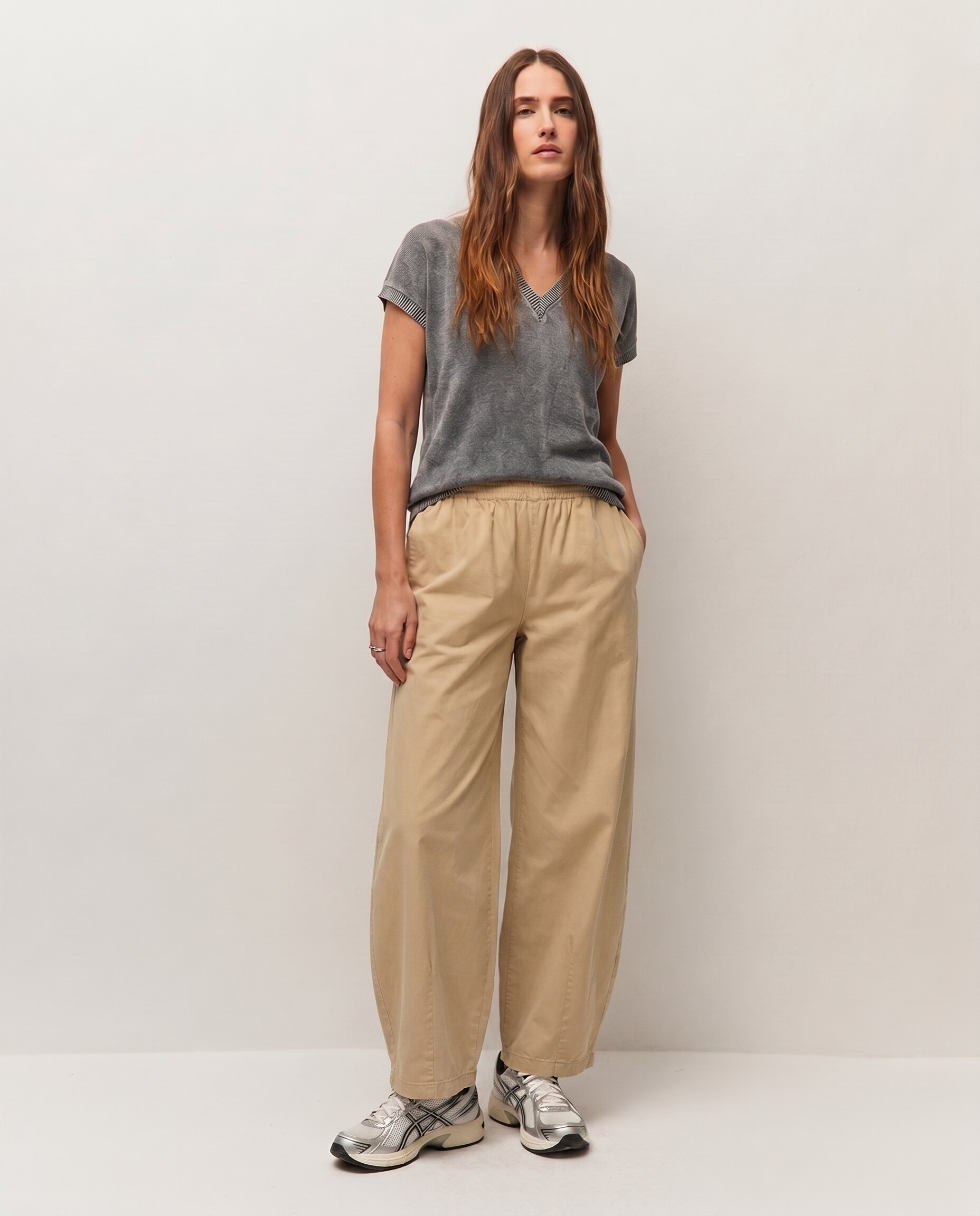 Pantalón recto tipo barrel de mujer con goma en la cintura y bolsillos laterales - System Action - Beige Beige-1