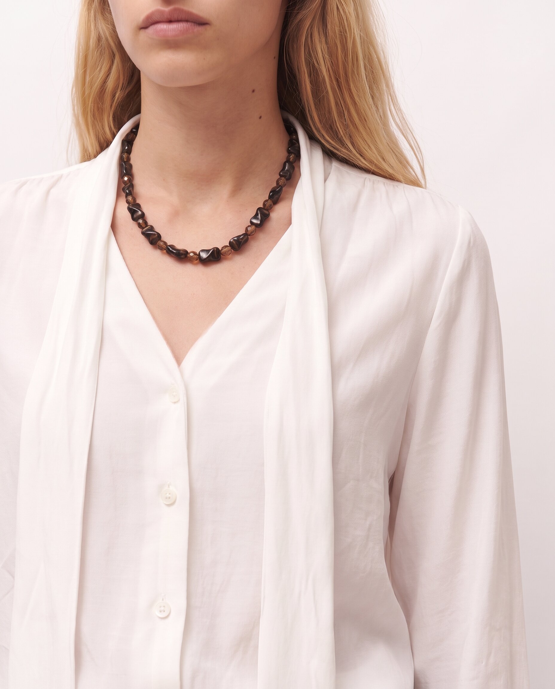 Camisa de mujer con lazo en el cuello y puños con goma - System Action - Blanco Blanco-4