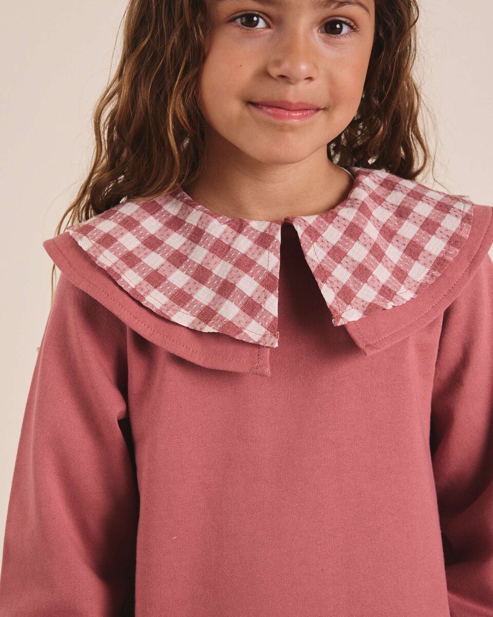 Vestido de felpa rosa con manga larga de niña combinado con