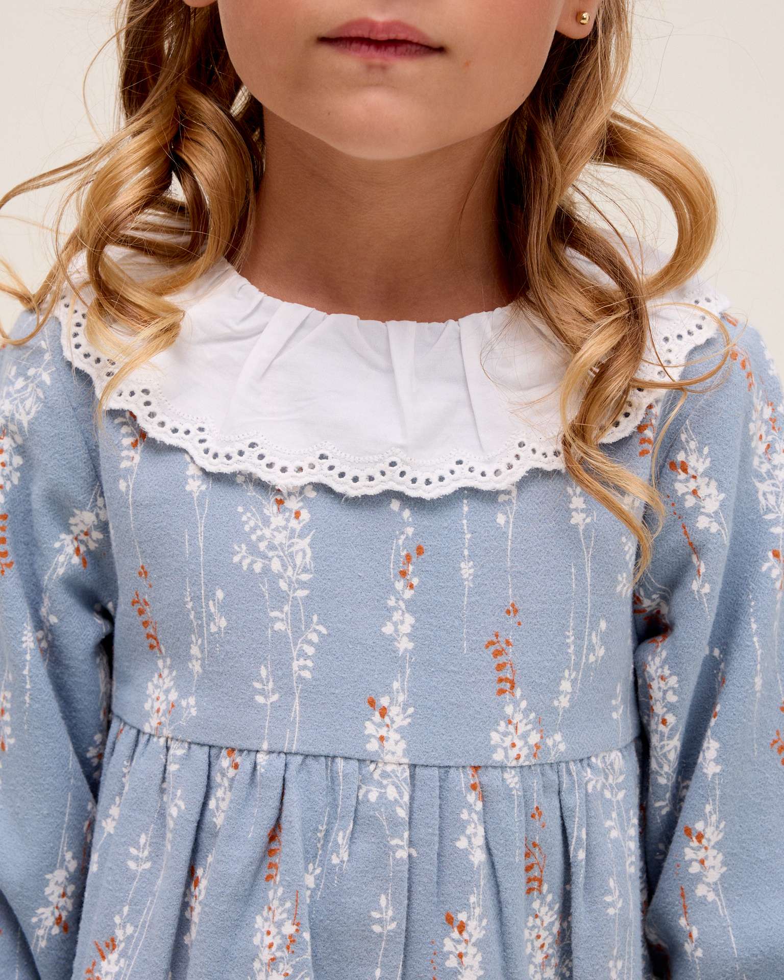 Imagen 3 de Vestido de niña con cuello con volante bordado - Dadati - Azul Azul