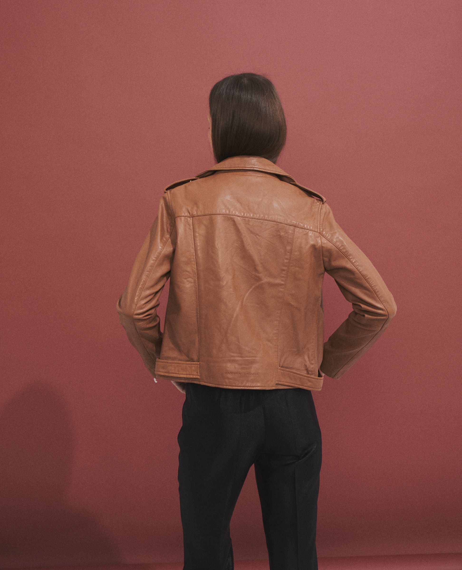 Chaqueta 100% piel de mujer estilo biker - Hannibal Laguna Collection - Camel Camel-2