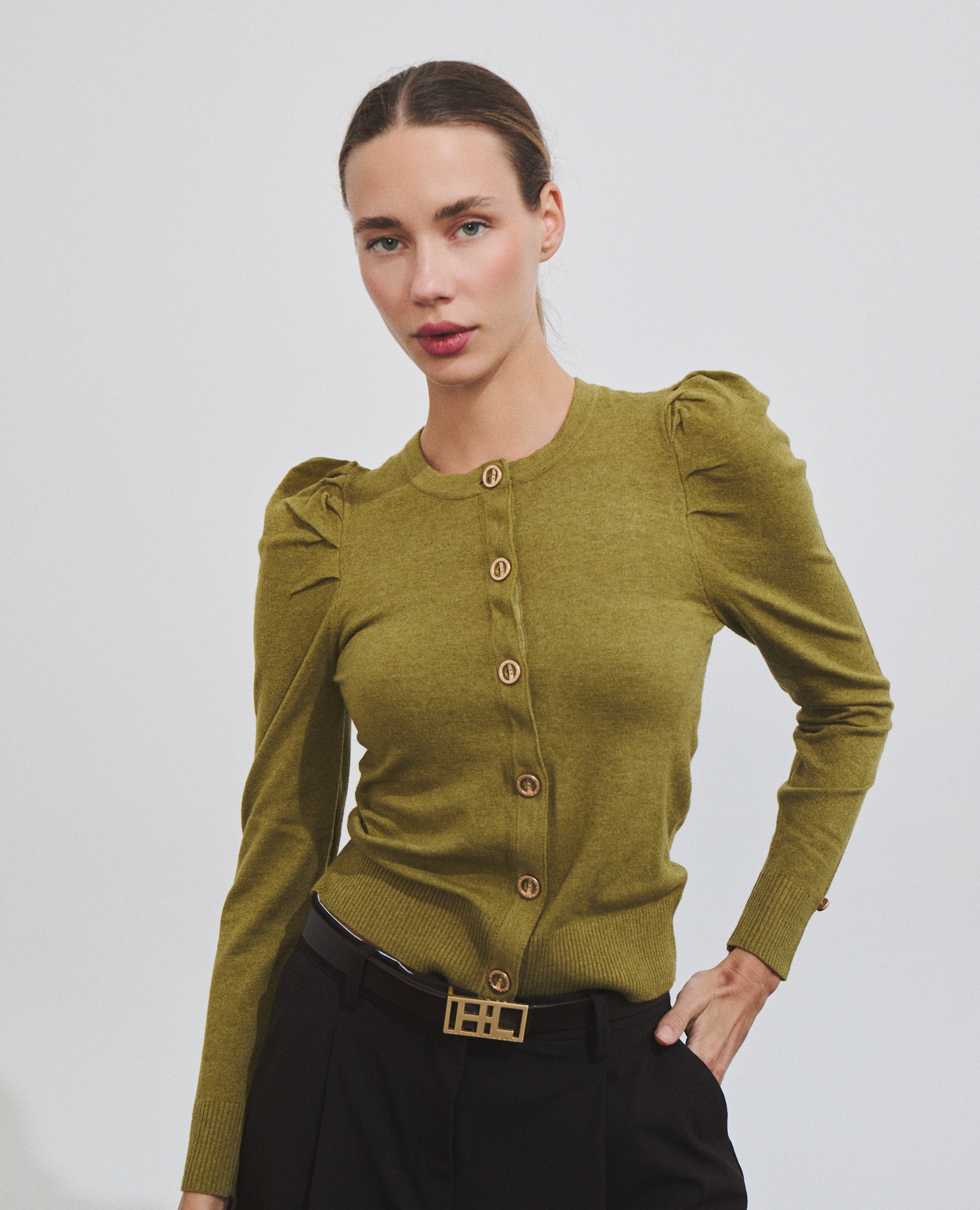 Cárdigan de punto de mujer con cuello redondo y manga abullonada - Hannibal Laguna Collection - Verde Verde-1
