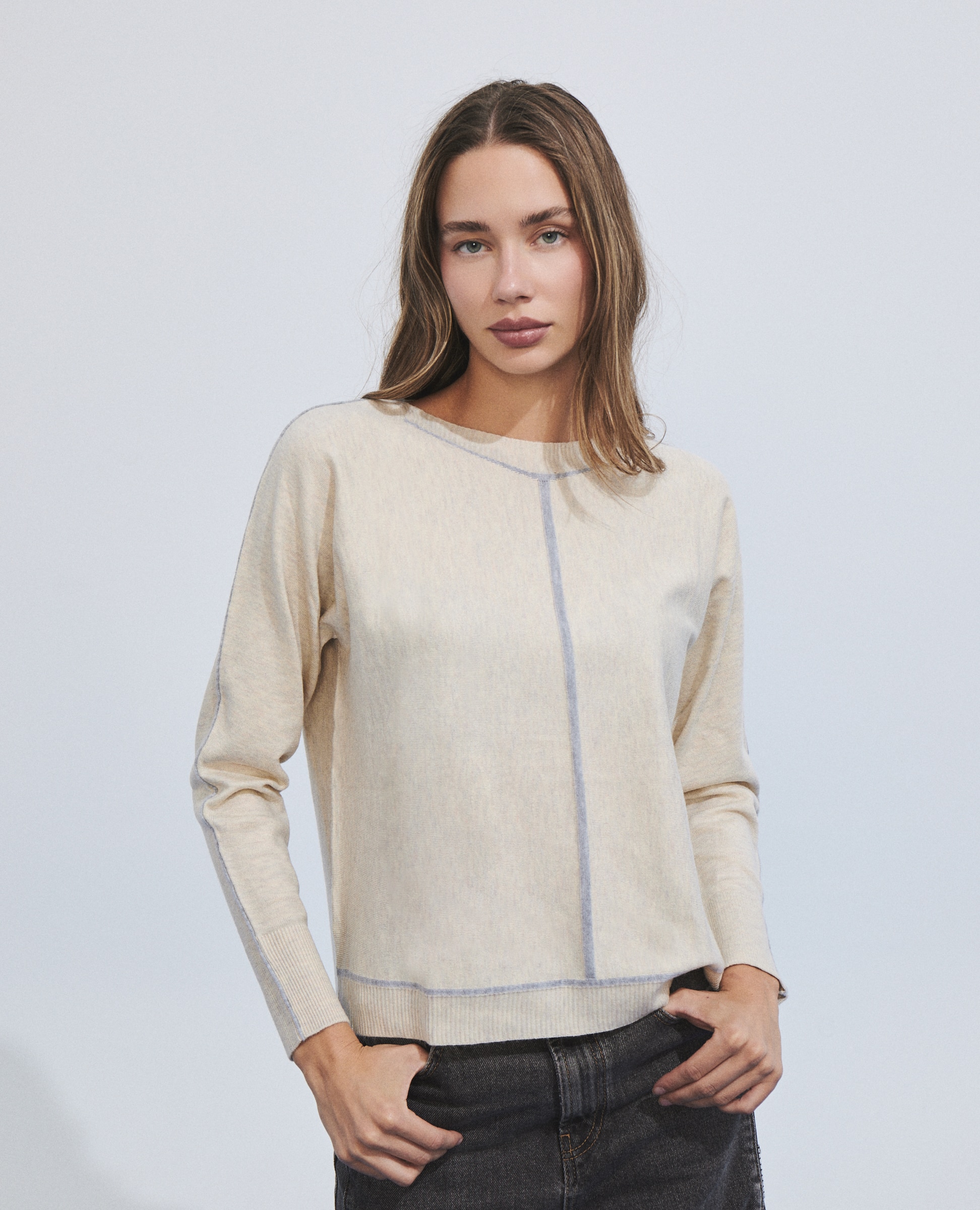 Jersey de mujer de punto fino con costuras en contraste - Hannibal Laguna Collection - Gris Gris-2