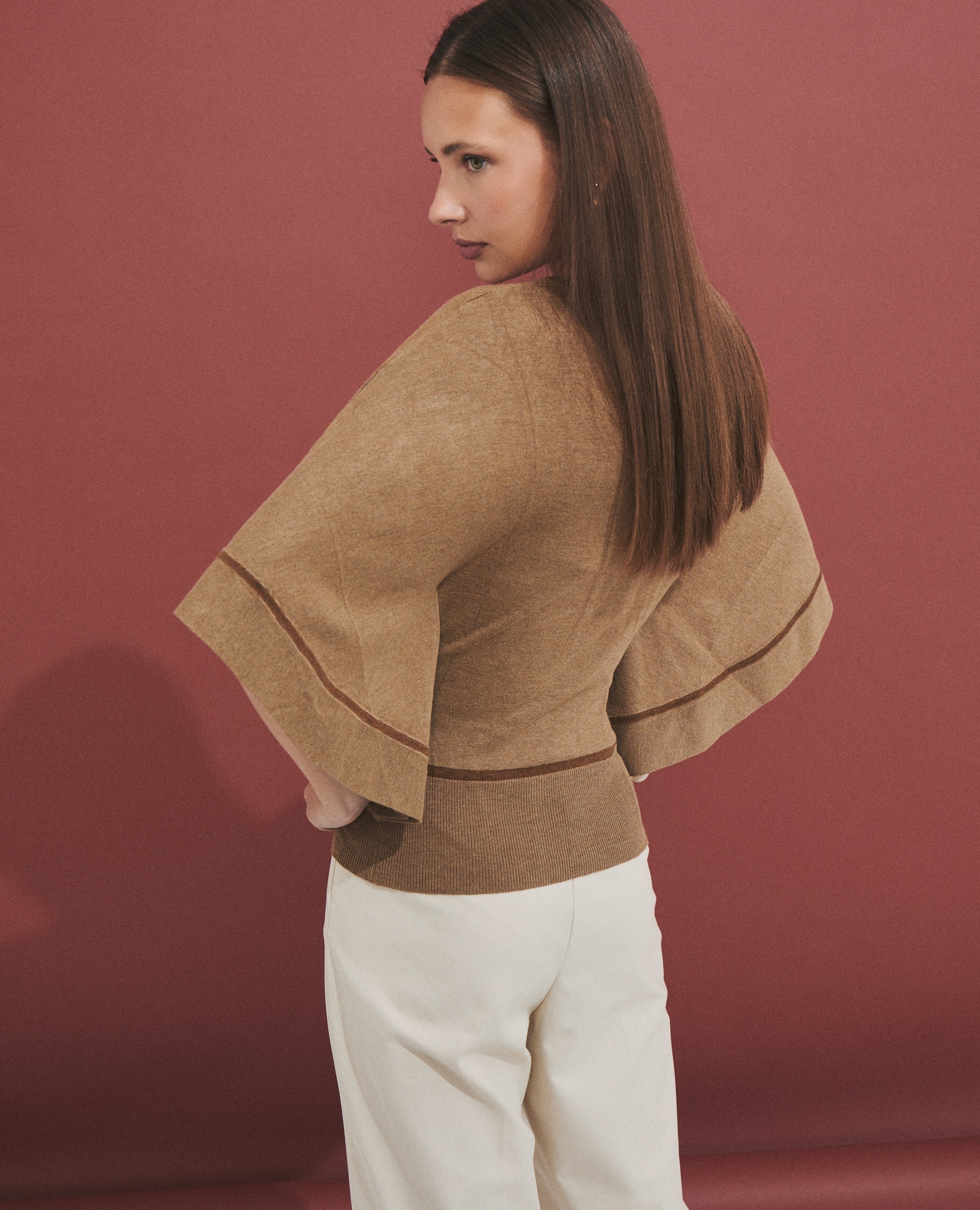 Imagen 0 de Jersey de mujer estilo capa Camel