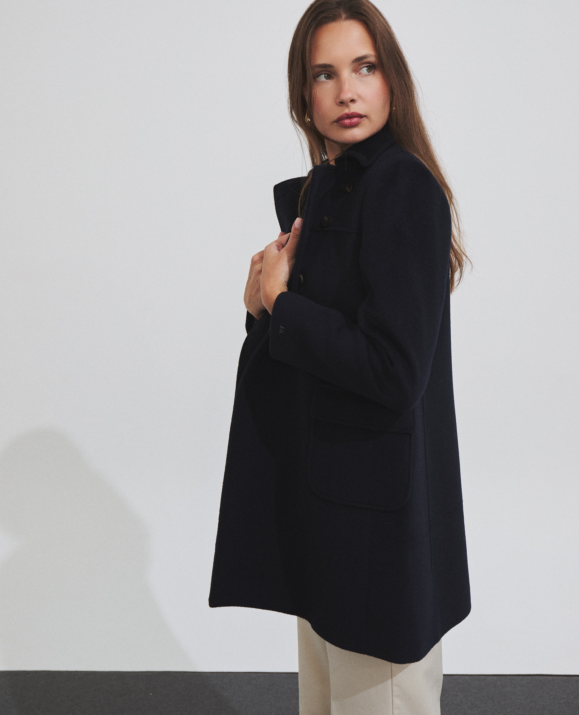 Abrigo midi de mujer cruzado con bolsillos de tapeta - Hannibal Laguna Collection - Azul marino Azul marino-3
