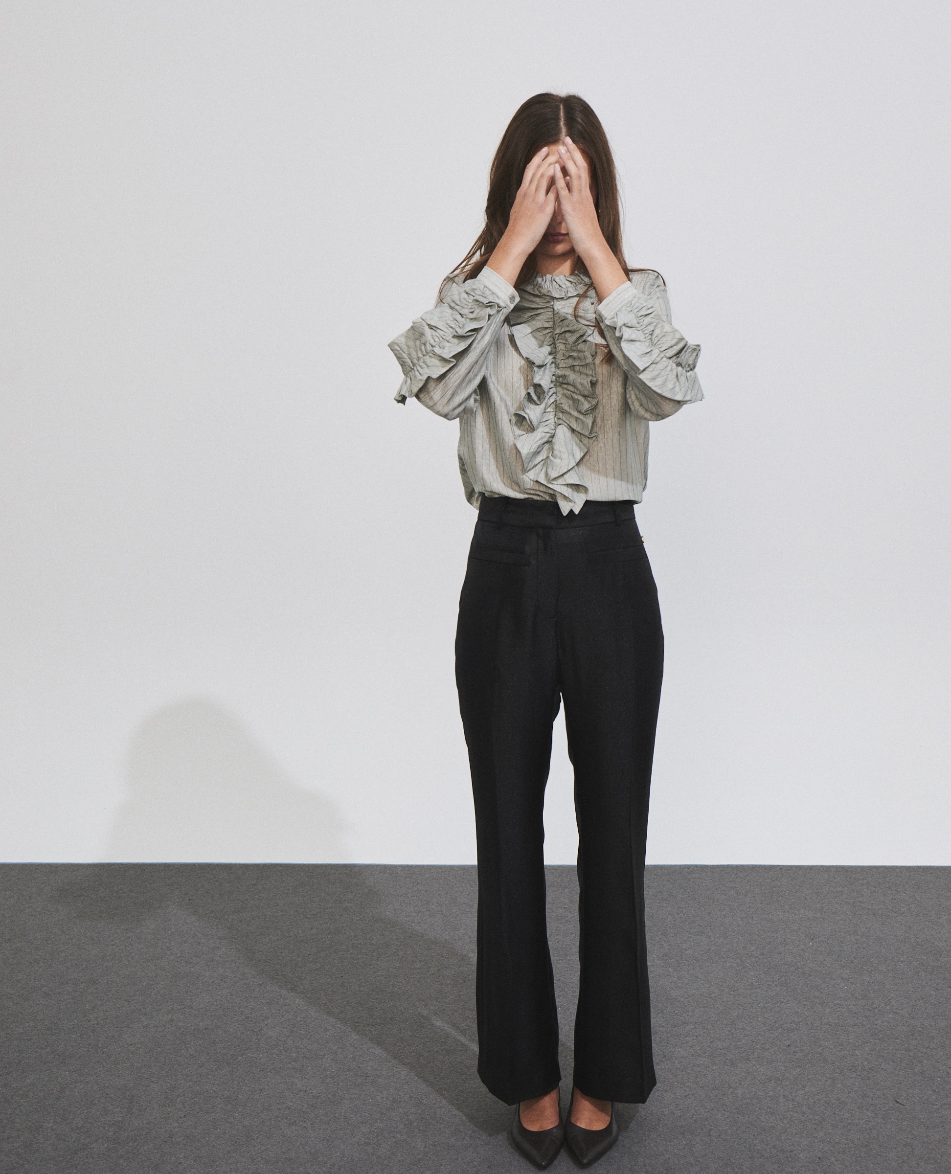 Pantalón de mujer con efecto brillante y corte recto - Hannibal Laguna Collection - Negro Negro-3