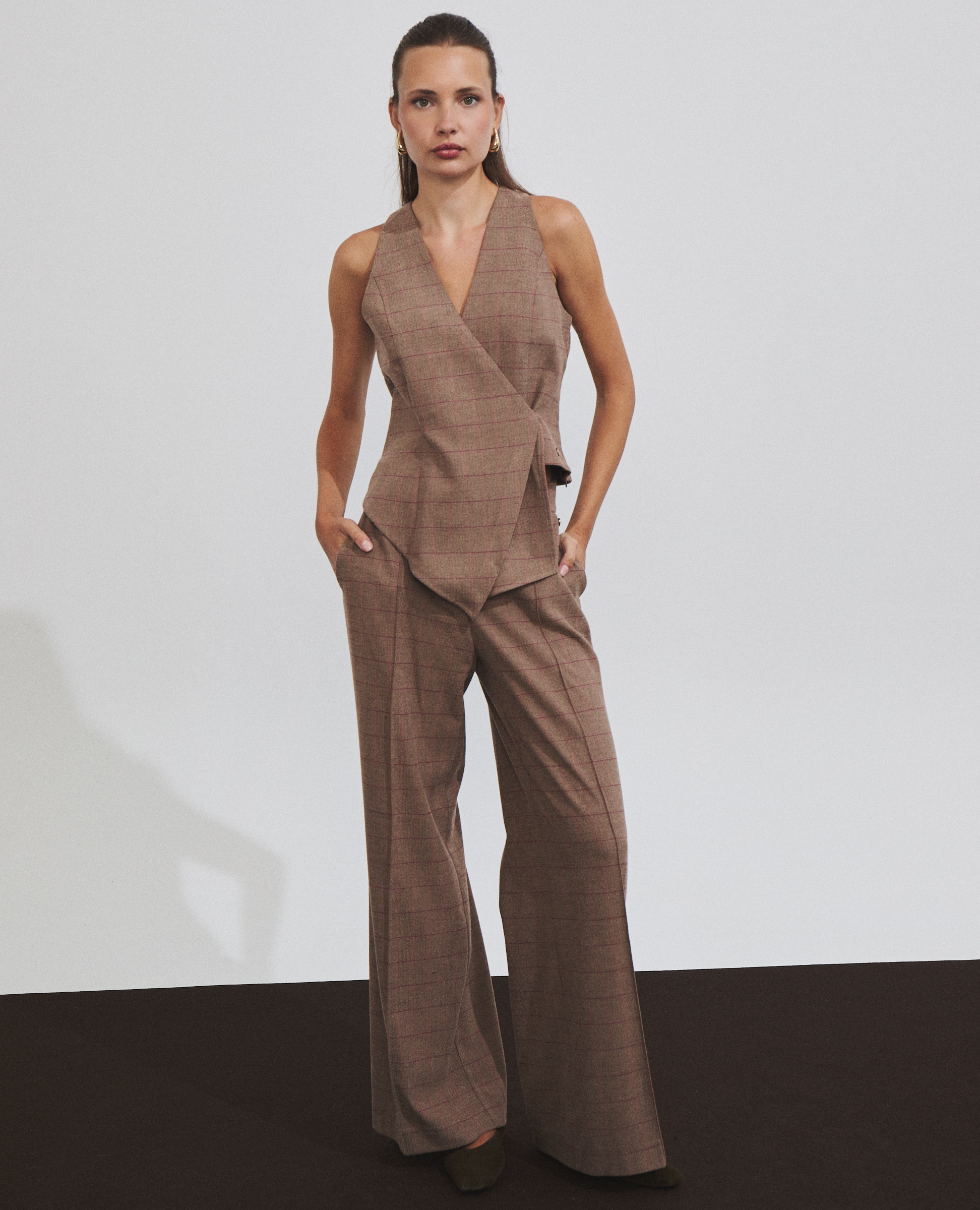 Imagen 2 de Pantalón de mujer con estampado de cuadros y corte ancho - Hannibal Laguna Collection - Marrón Marrón