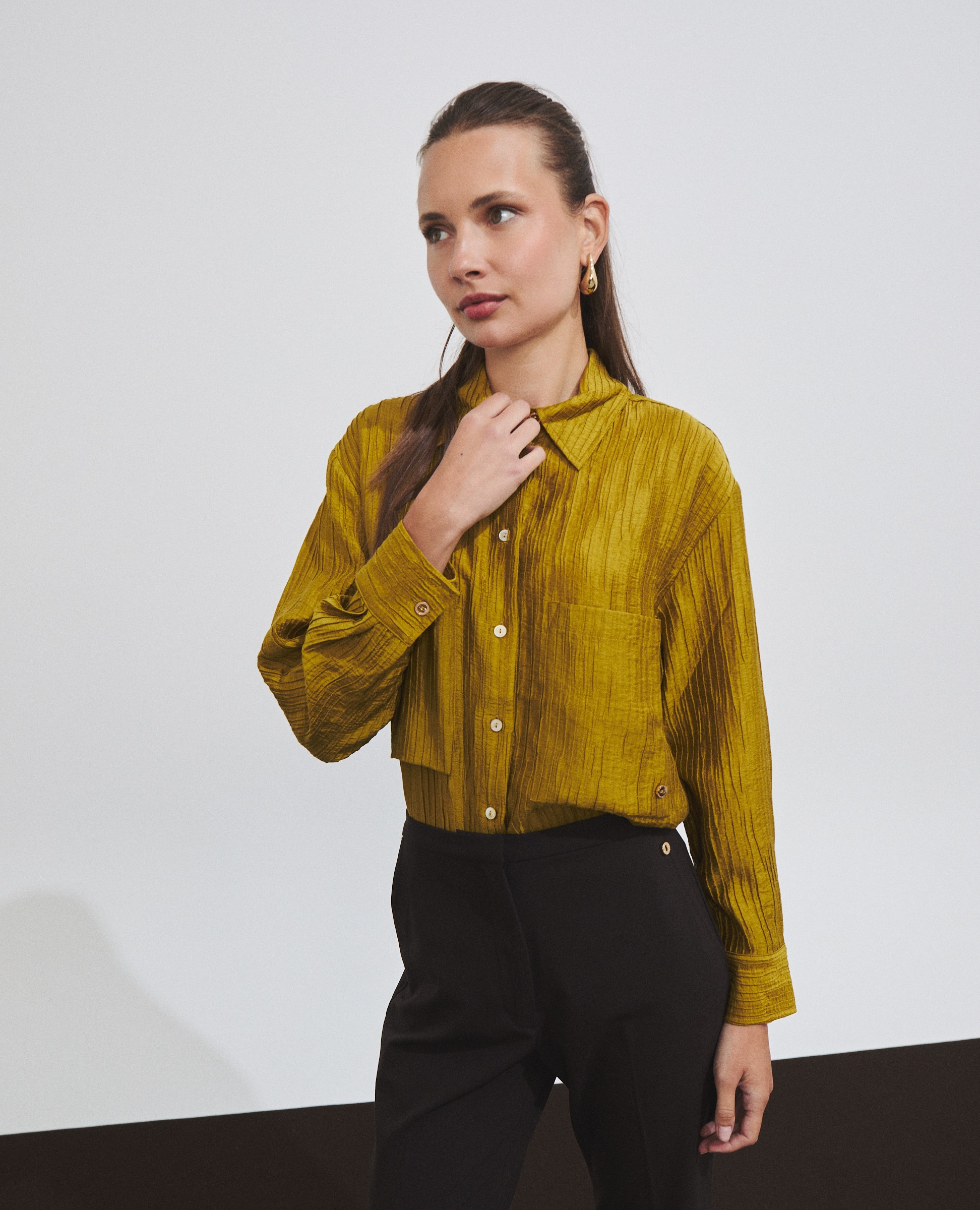 Camisa de mujer con tejido y textura - Hannibal Laguna Collection - Verde Oliva Verde Oliva-1