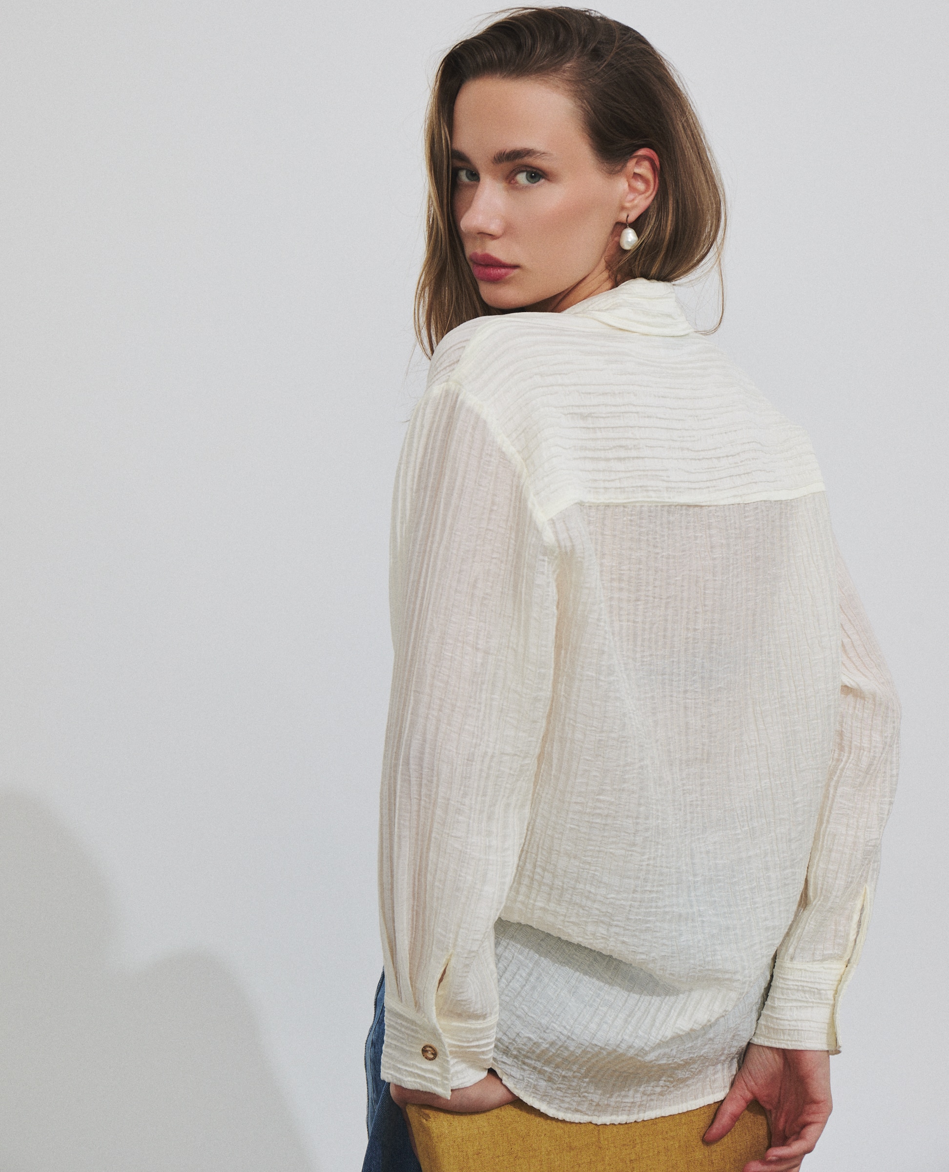 Camisa de mujer con tejido y textura - Hannibal Laguna Collection - Crudo Crudo-5