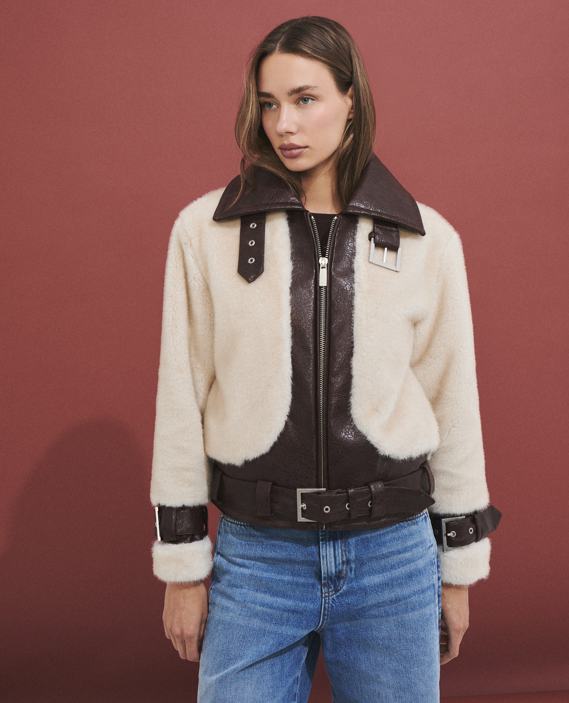 Imagen 2 de Chaqueta corta de mujer efecto pelo con cinturón y cierre de cremallera - Hannibal Laguna Collection - Multicolor Multicolor