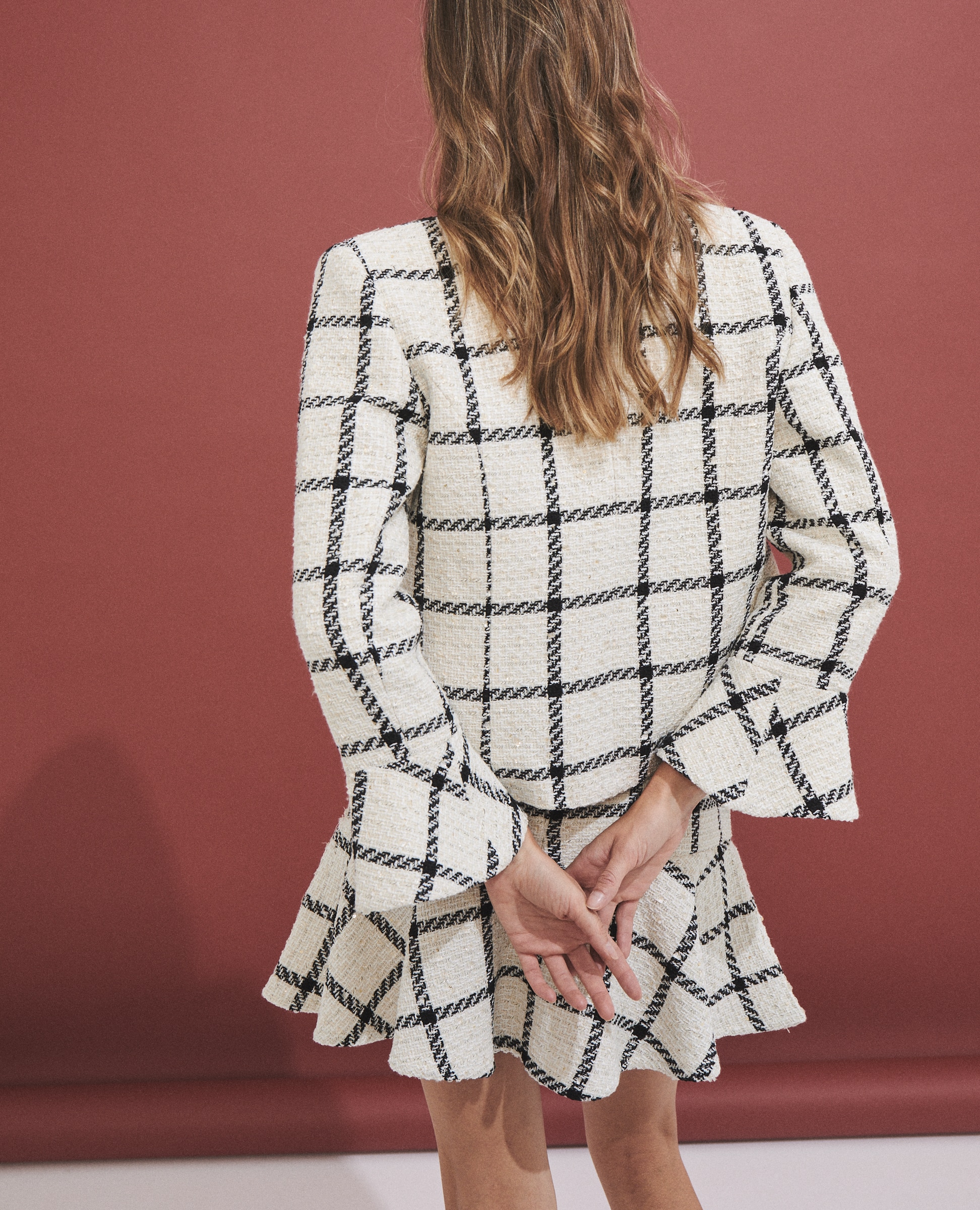 Imagen 4 de Chaqueta de mujer con tejido de cuadros - Hannibal Laguna Collection - Blanco / Negro Blanco / Negro
