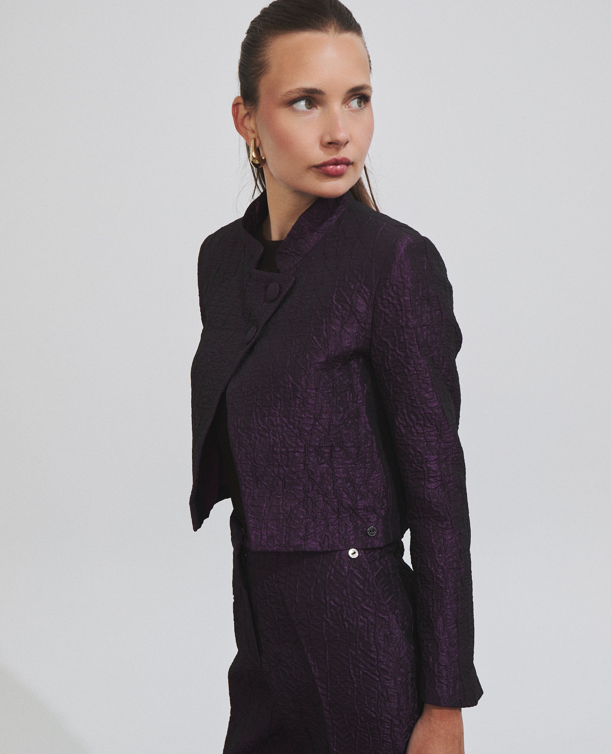 Chaqueta de mujer corta con cruce - Hannibal Laguna Collection - Morado Morado-3