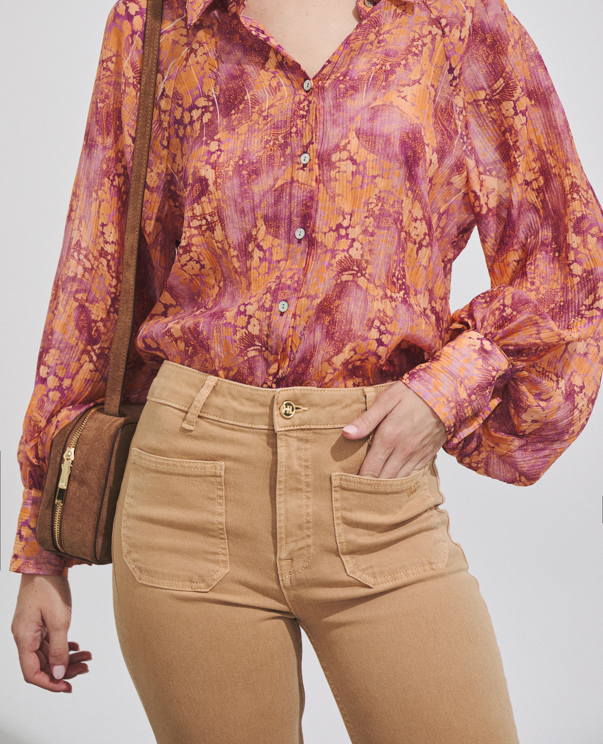 Imagen 2 de Pantalón vaquero de mujer con bolsillos de parche - Hannibal Laguna Collection - Beige Beige