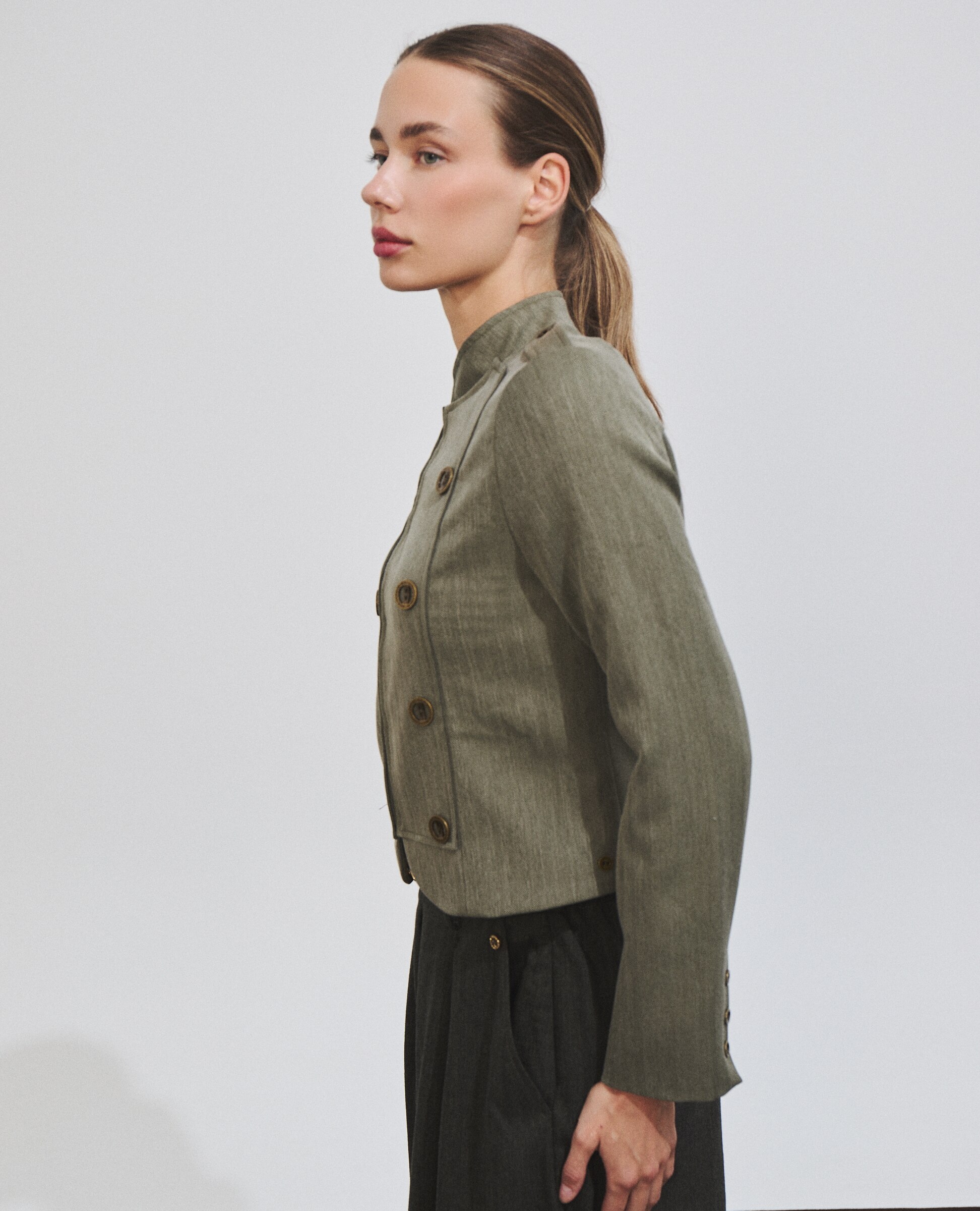 Chaqueta de mujer con botones estilo militar - Hannibal Laguna Collection - Verde Verde-3