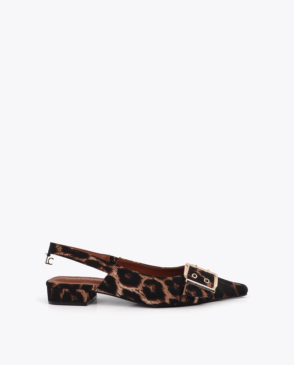 Imagen 0 de Zapatos de salón de mujer animal print con detalle de hebilla Beige/Marrón