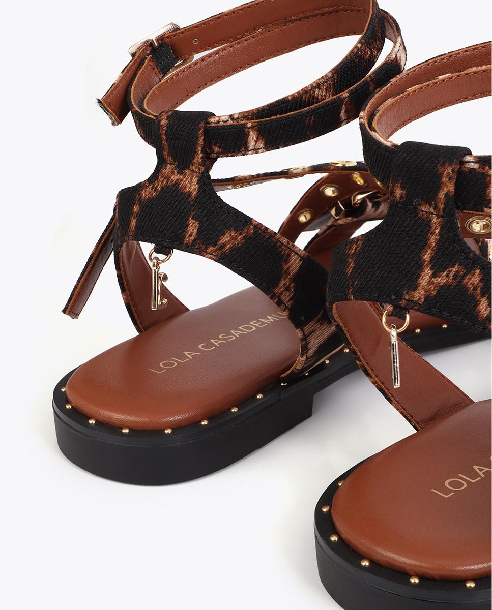 Sandalias romanas de mujer animal print con tiras y hebillas personalizadas - Lola Casademunt - Marrón / Blanco roto Marrón / Blanco roto-5