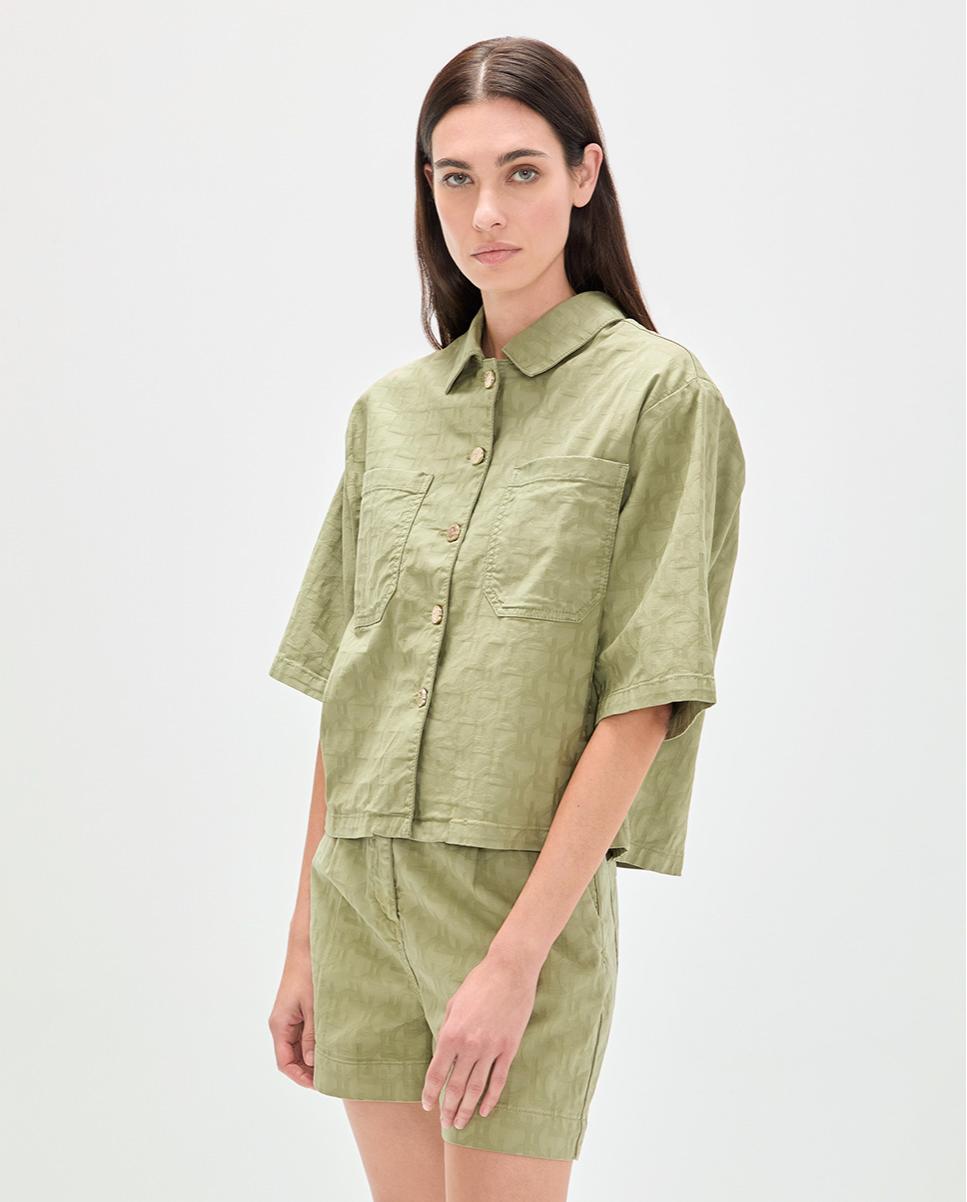 Lola Casademunt - Sobrecamisa de mujer logo jacquard de manga corta.