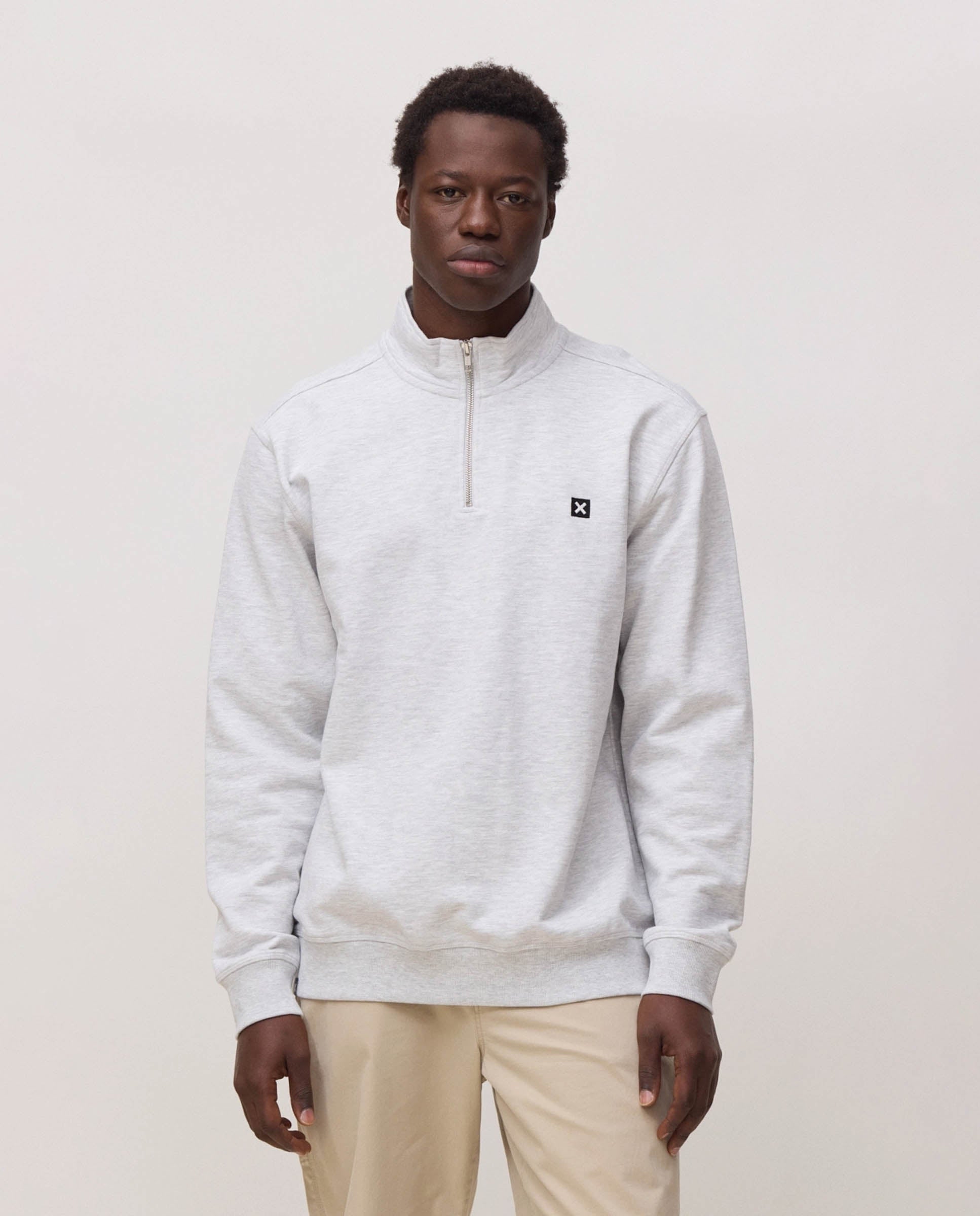 Blue Banana - Sudadera de hombre half zip iconic gris claro.