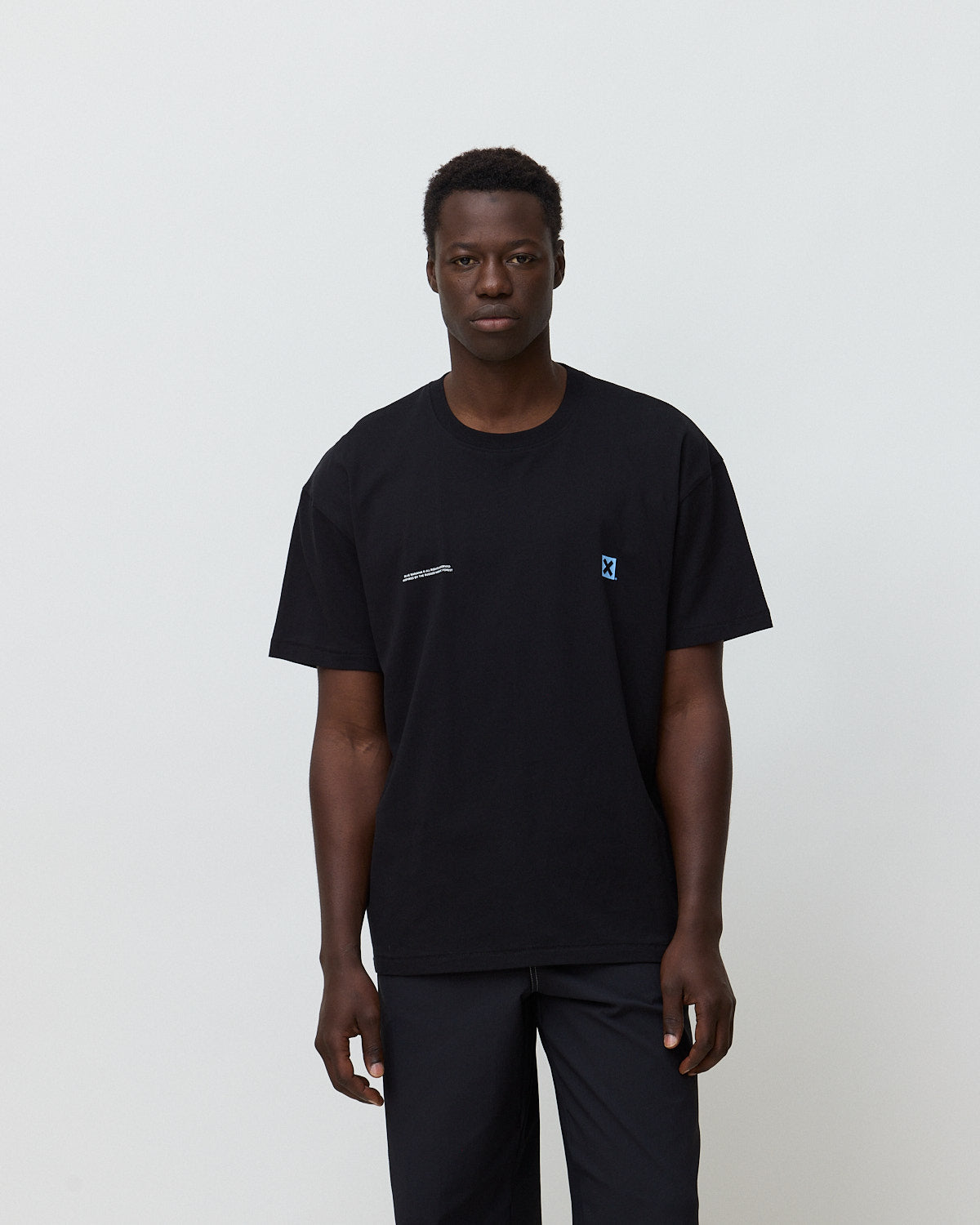 Camiseta de hombre de 100% algodón orgánico pike negra - Blue Banana - Negro Negro-1