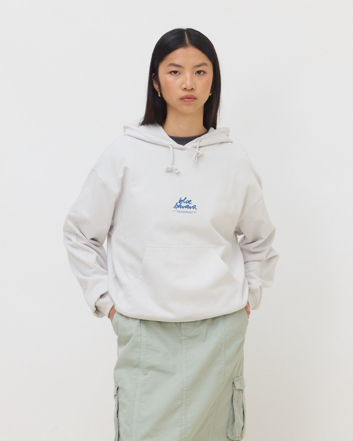 Sudadera con capucha de mujer de algodón orgánico signature light grey - Blue Banana - Gris claro Gris claro-1