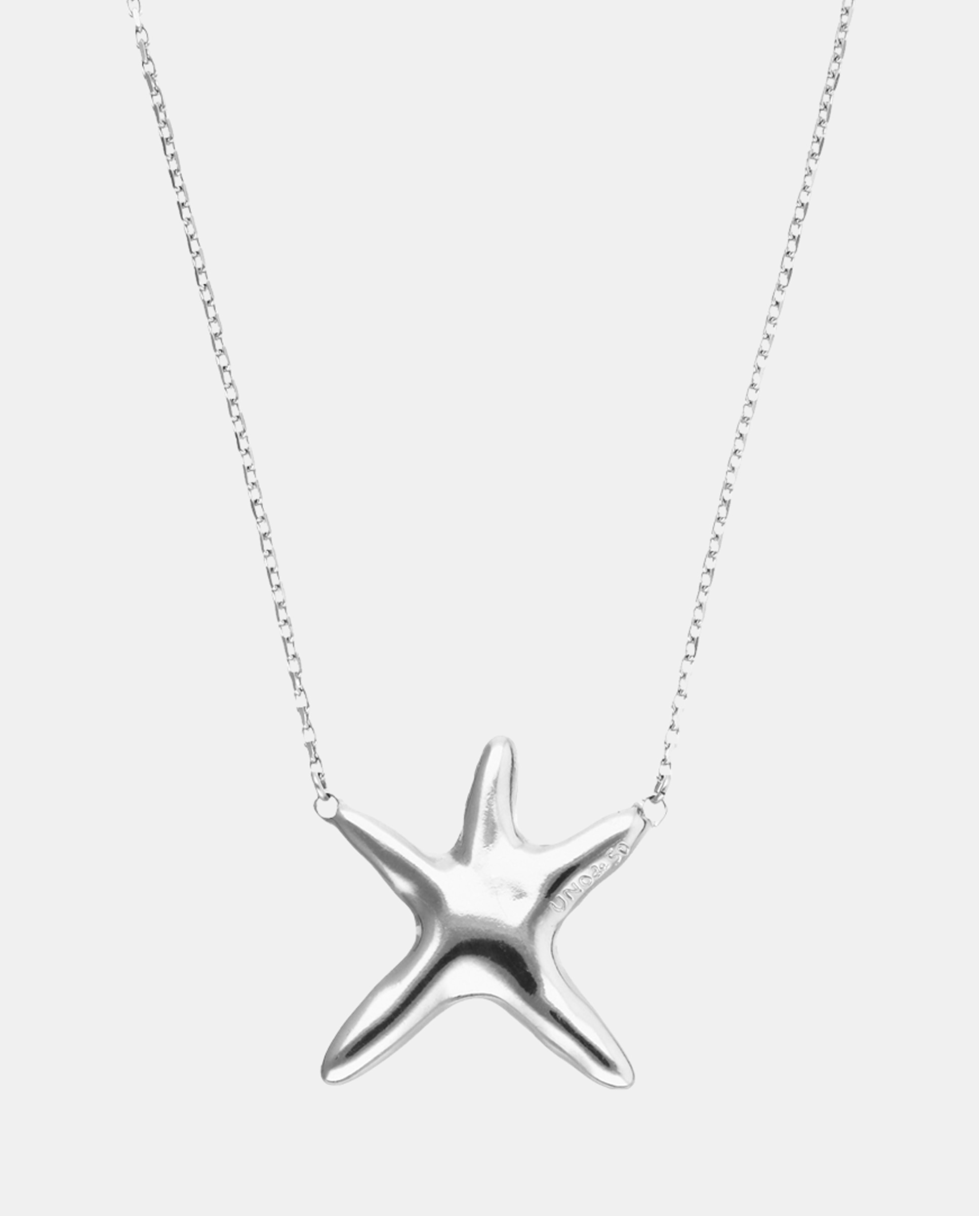 Imagen 0 de Collar bañado en plata con una estrella Plata