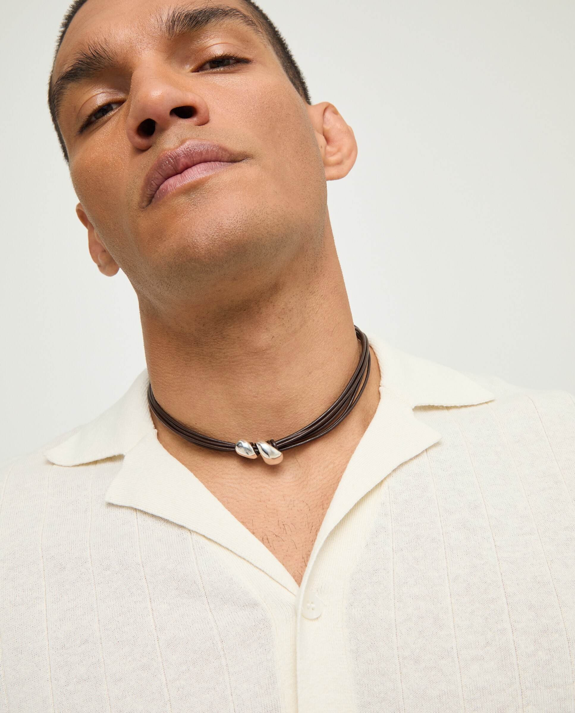 Collar de cuero con dos gotas bañadas en - UNO de 50 - Plata Plata-4