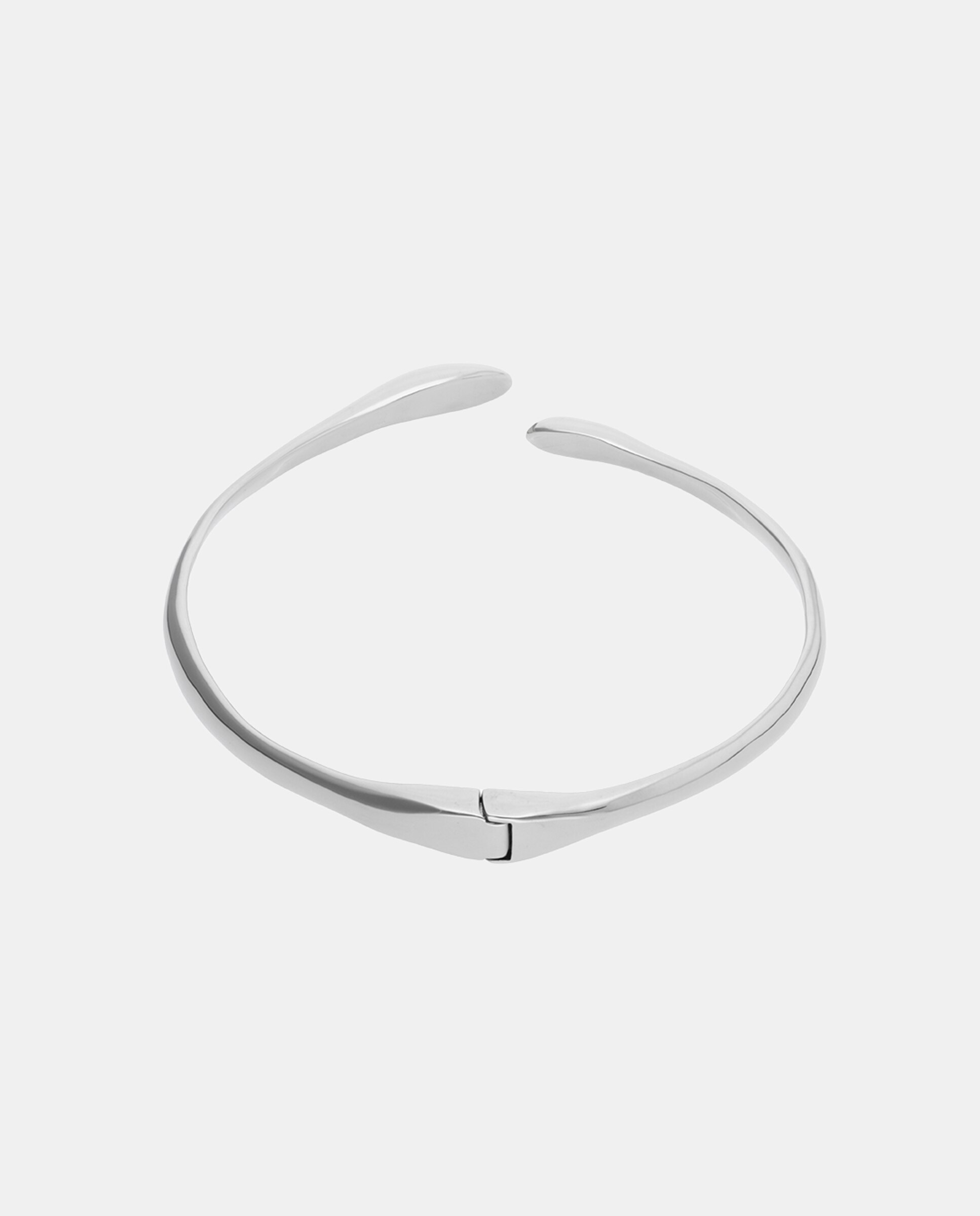 Collar rígido bañado en con dos gotas en los extremos - UNO de 50 - Plata Plata-2