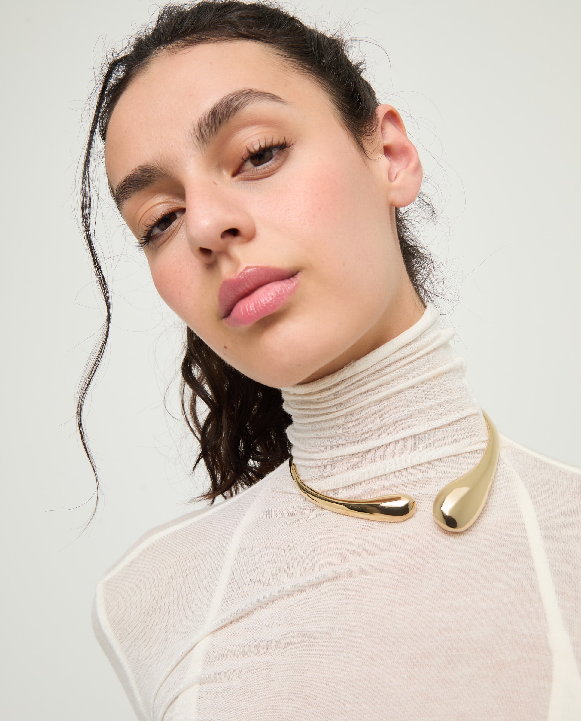 Collar rígido bañado en 18k con dos gotas en los extremos - UNO de 50 - Oro Oro-4
