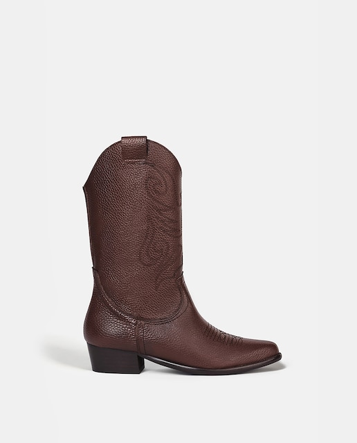 Imagen 0 de Bota de mujer de piel estilo cowboy