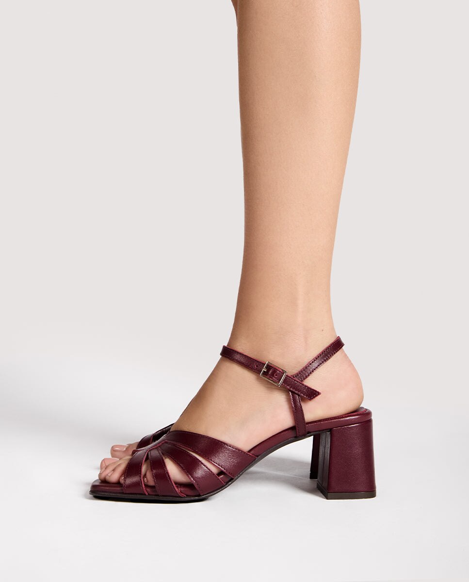 Sandalias de tacón de mujer con tiras cruzadas y pulsera con hebilla ajustable. - Bryan Stepwise - Burdeos Burdeos-3