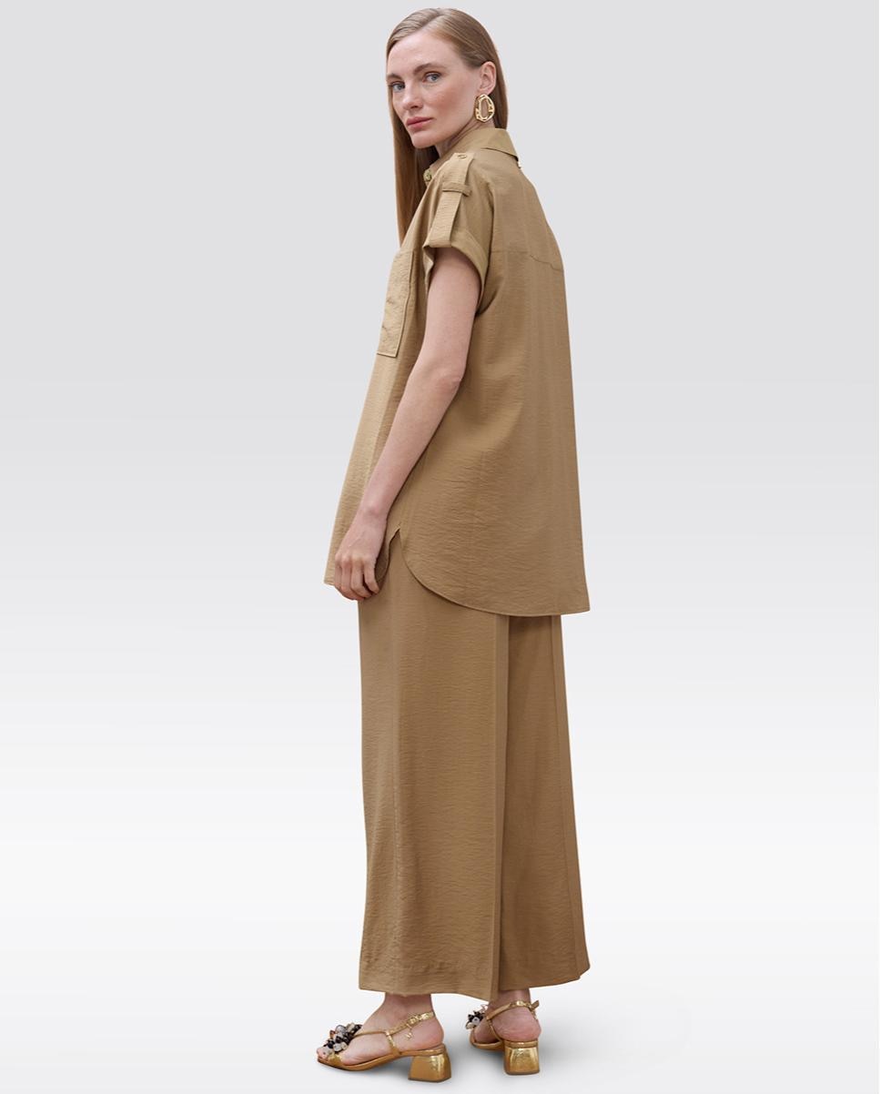 Camisa de mujer de manga caída con bolsillos - Lola Casademunt - Camel Camel-3