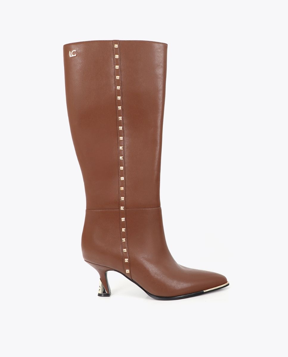 Botas mosquetera de mujer alta con tacón personalizado y detalle tira de tachas - Lola Casademunt - Marrón Marrón-1