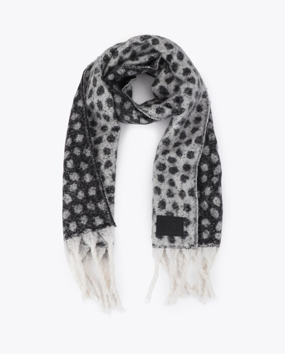 Imagen 1 de Bufanda reversible estampada en mancha animal print - Lola Casademunt - Negro Negro