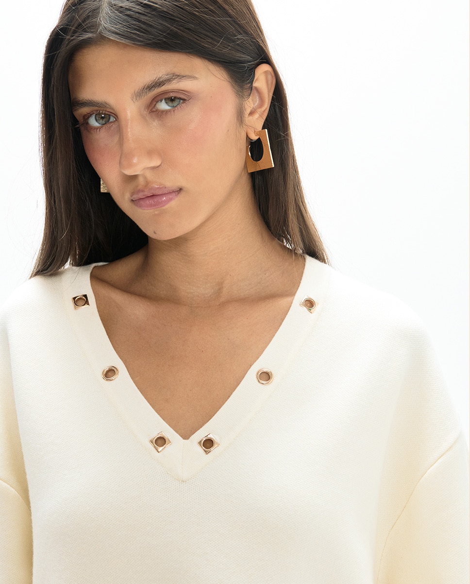 Jersey de mujer ojetes en bajo con escote pico - Lola Casademunt - Crudo Crudo-3