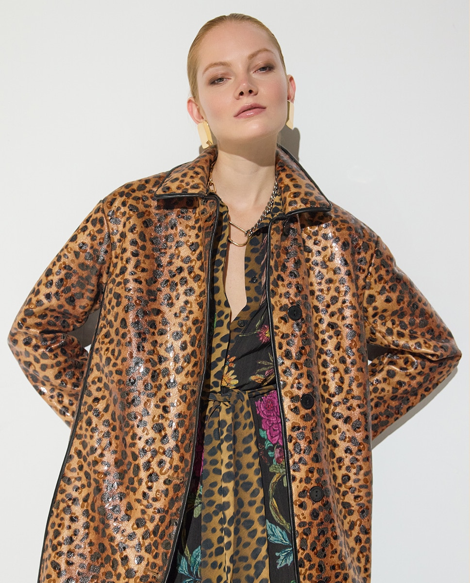 Gabardina de mujer estampado leopardo en tejido revestido - Lola Casademunt - Marrón Marrón-2