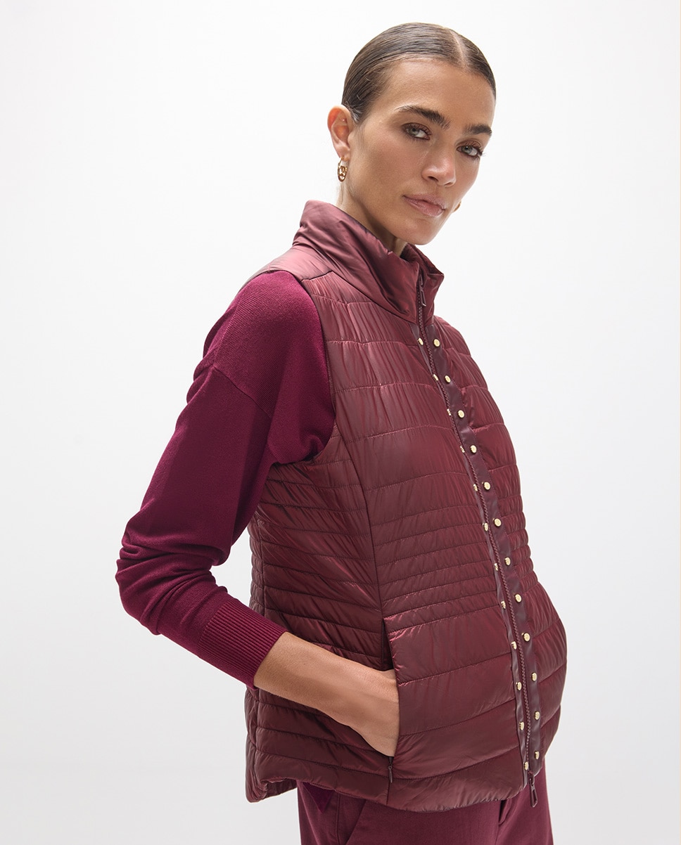 Chaleco de mujer acolchado fino en nylon con tacha - Lola Casademunt - Vino Vino-3