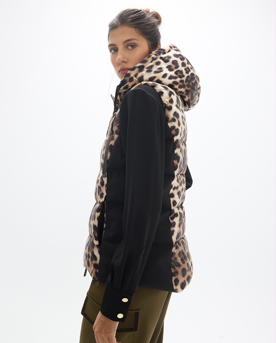 Chaleco de mujer con capucha estampado leopardo - Lola Casademunt - Multicolor Multicolor-3