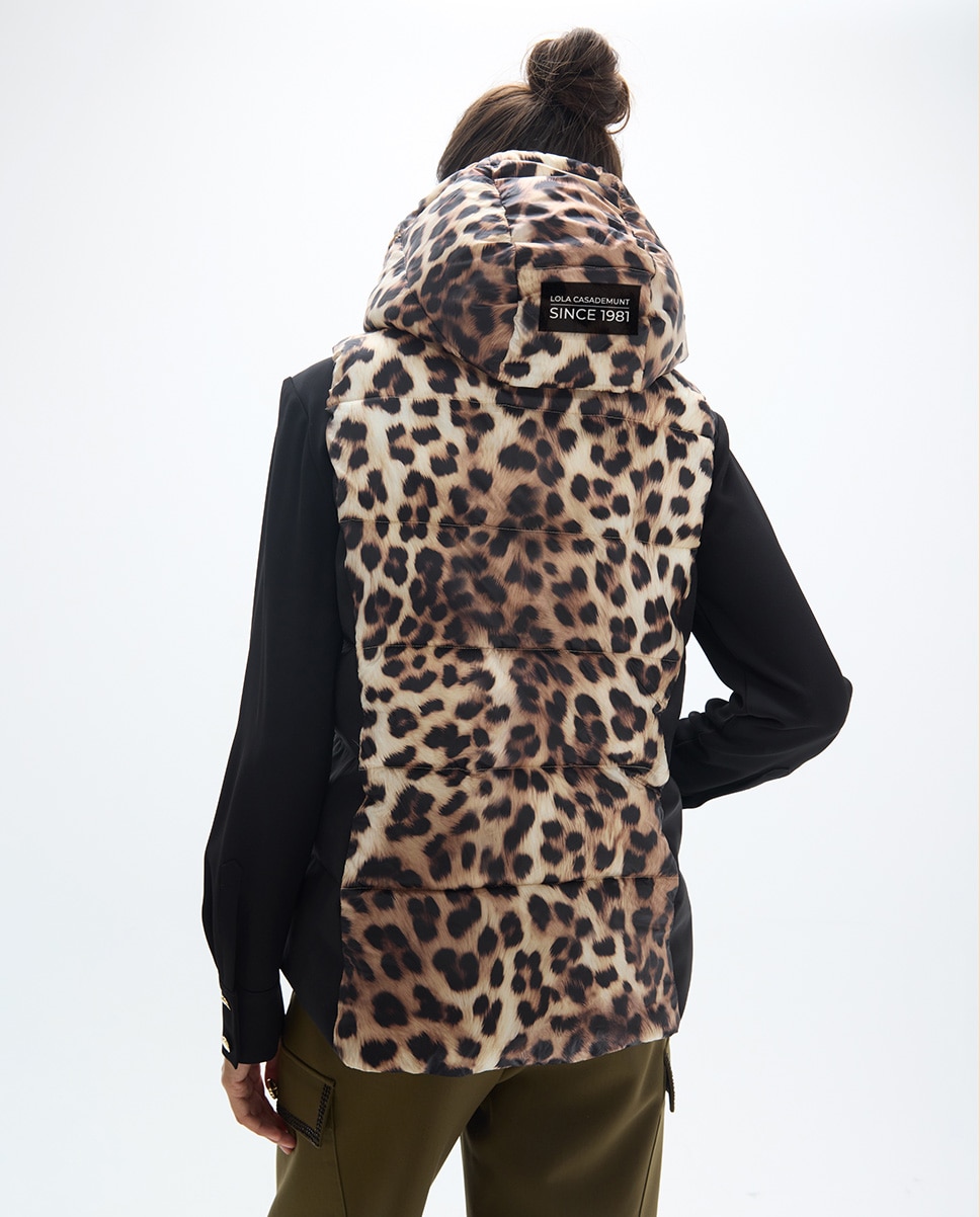 Chaleco de mujer con capucha estampado leopardo - Lola Casademunt - Multicolor Multicolor-4