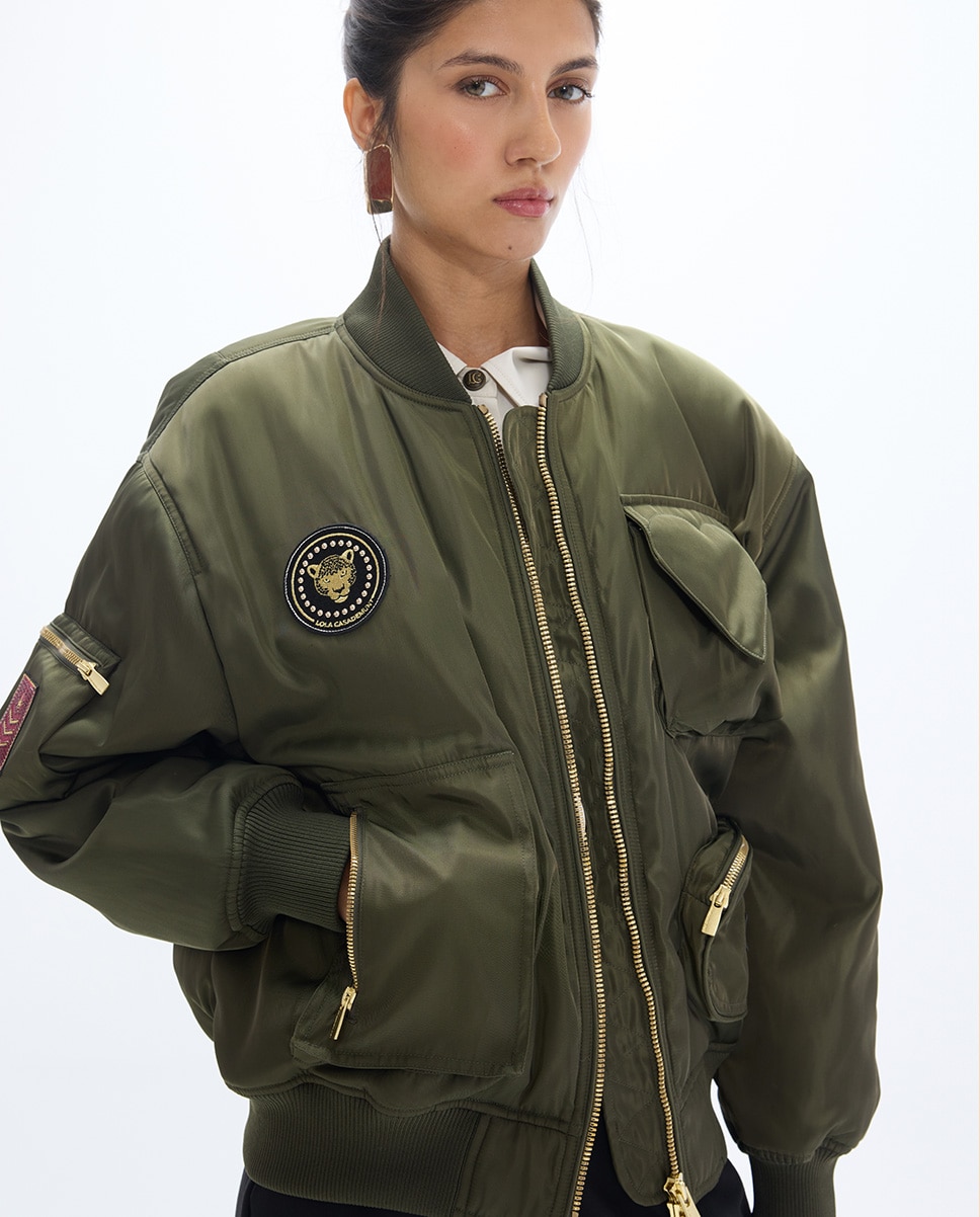 Cazadora bomber de mujer estilo militar parches - Lola Casademunt - Verde militar Verde militar-2