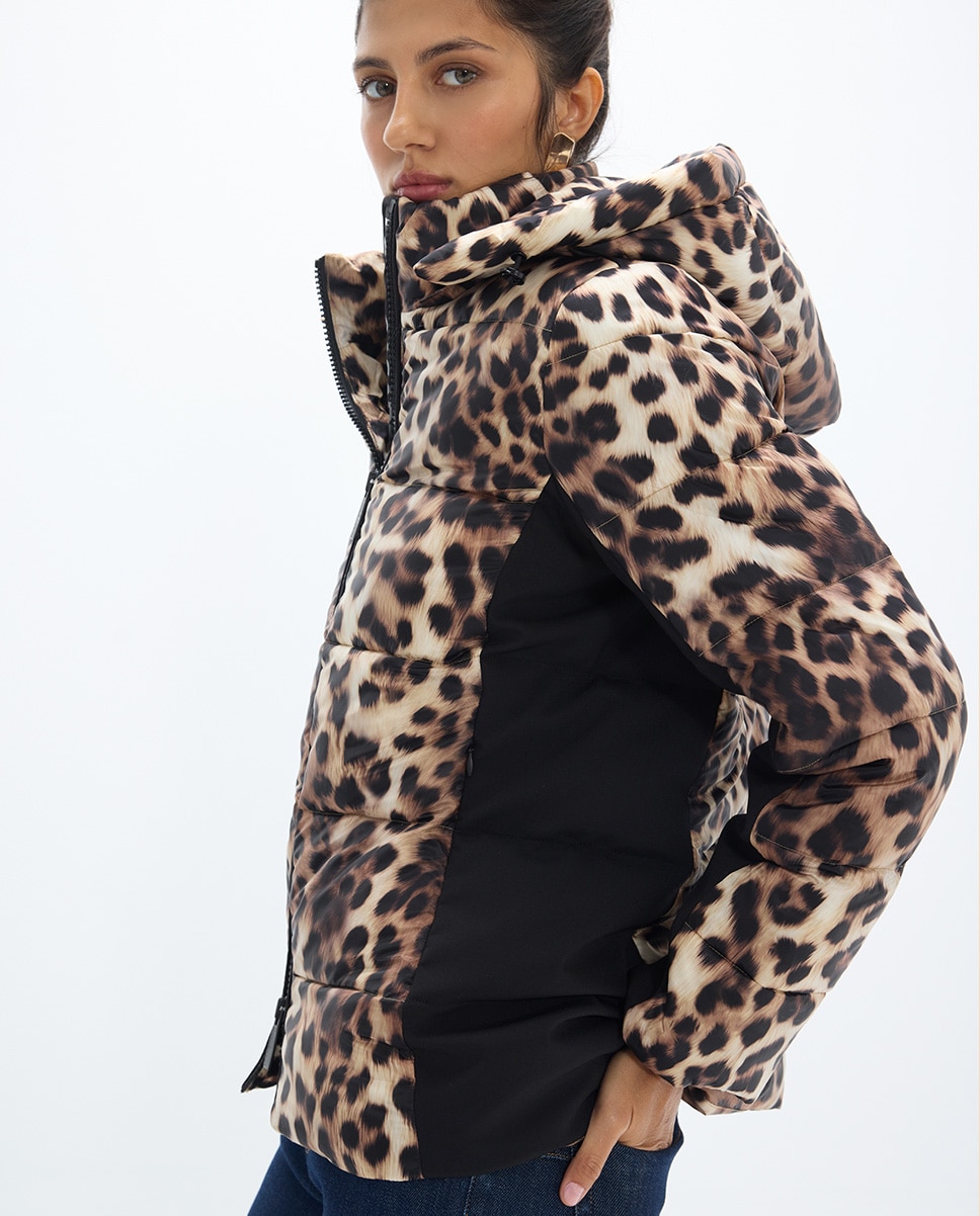 Plumífero de mujer entallado con capucha estampado leopardo - Lola Casademunt - Multicolor Multicolor-2