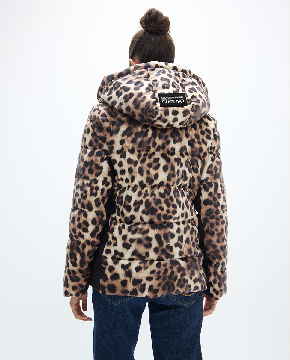 Plumífero de mujer entallado con capucha estampado leopardo - Lola Casademunt - Multicolor Multicolor-4