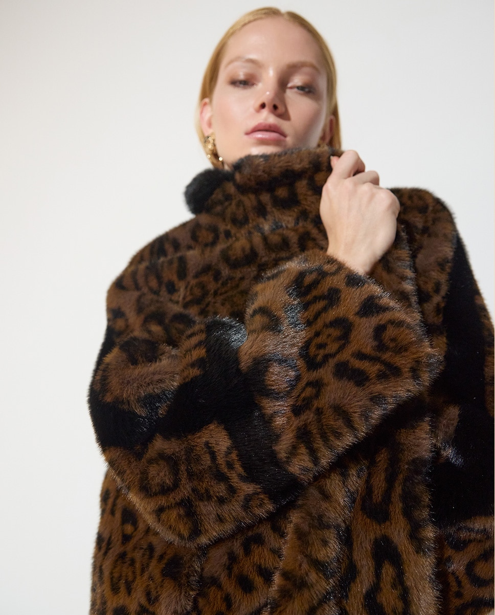 Abrigo de pelo de mujer largo estampado leopardo - Lola Casademunt - Marrón Marrón-3