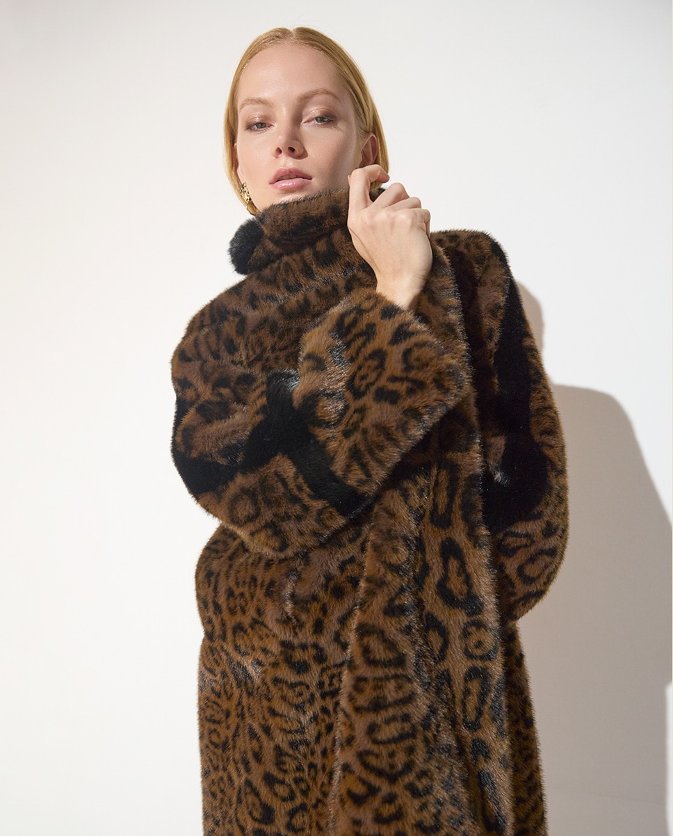 Abrigo de pelo de mujer largo estampado leopardo - Lola Casademunt - Marrón Marrón-4