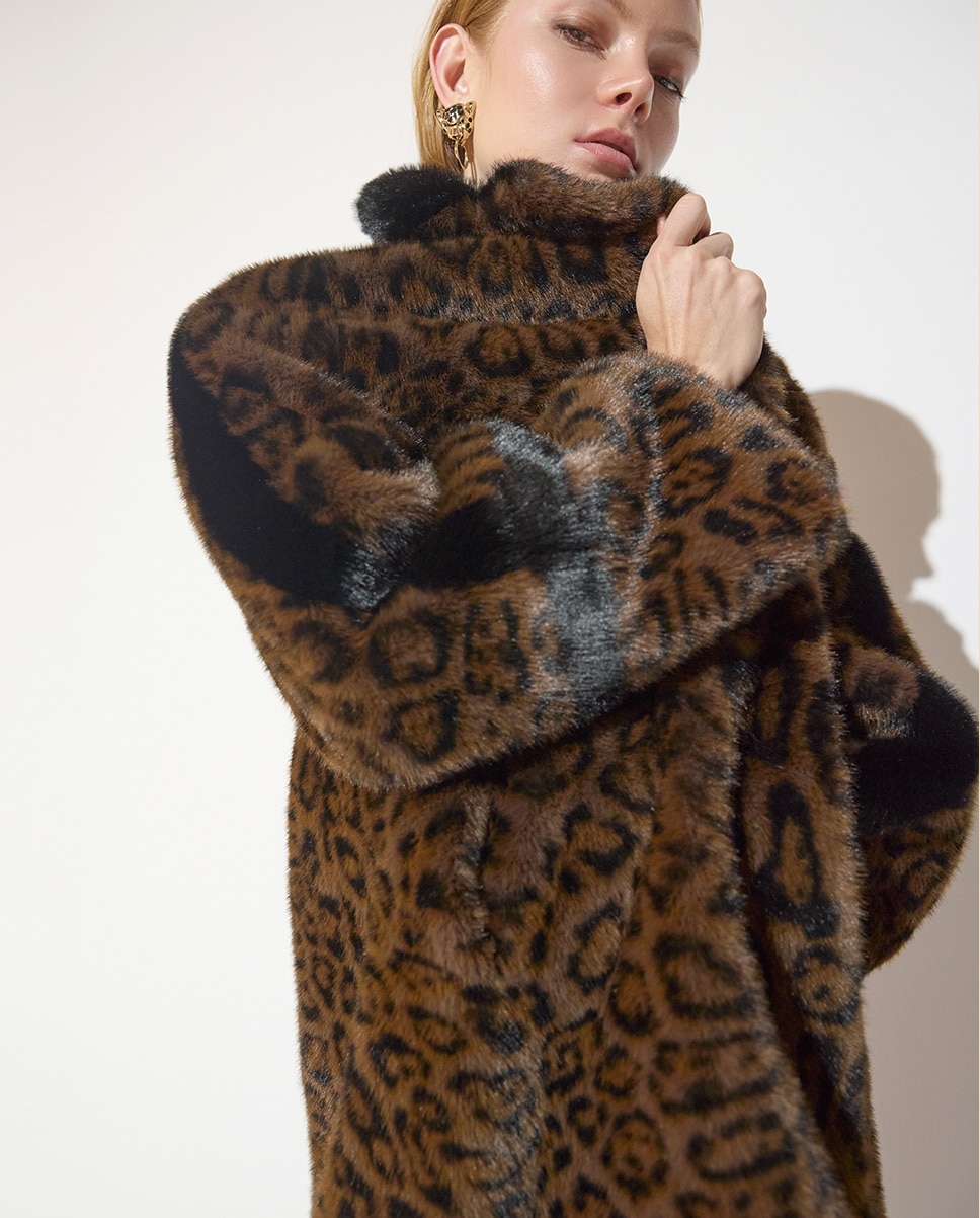 Abrigo de pelo de mujer largo estampado leopardo - Lola Casademunt - Marrón Marrón-5