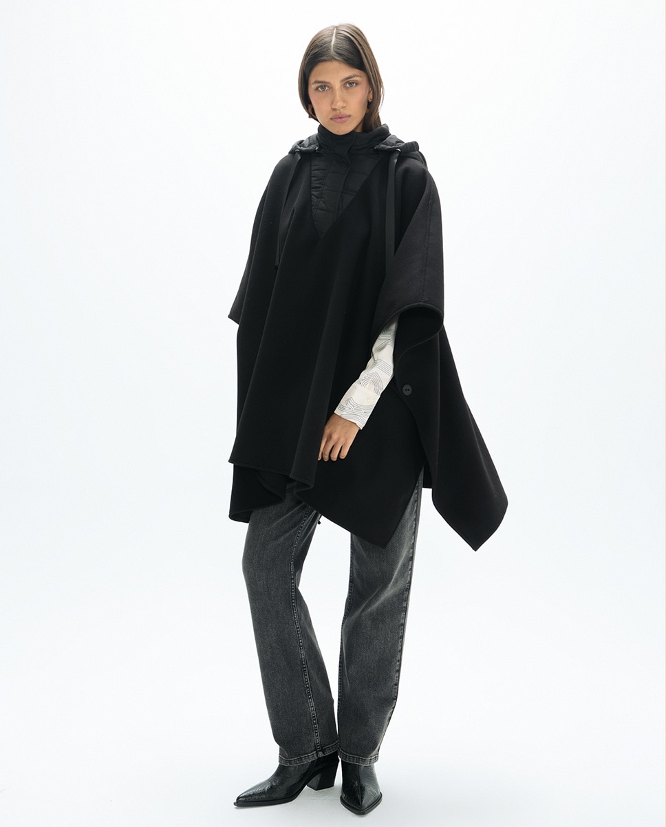 Poncho de mujer de paño con cuello combinado nylon - Lola Casademunt - Negro Negro-5