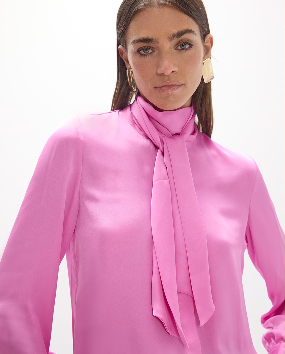 Camisa de mujer fluida lazada en cuello 45a - Lola Casademunt - Rosa Rosa-2