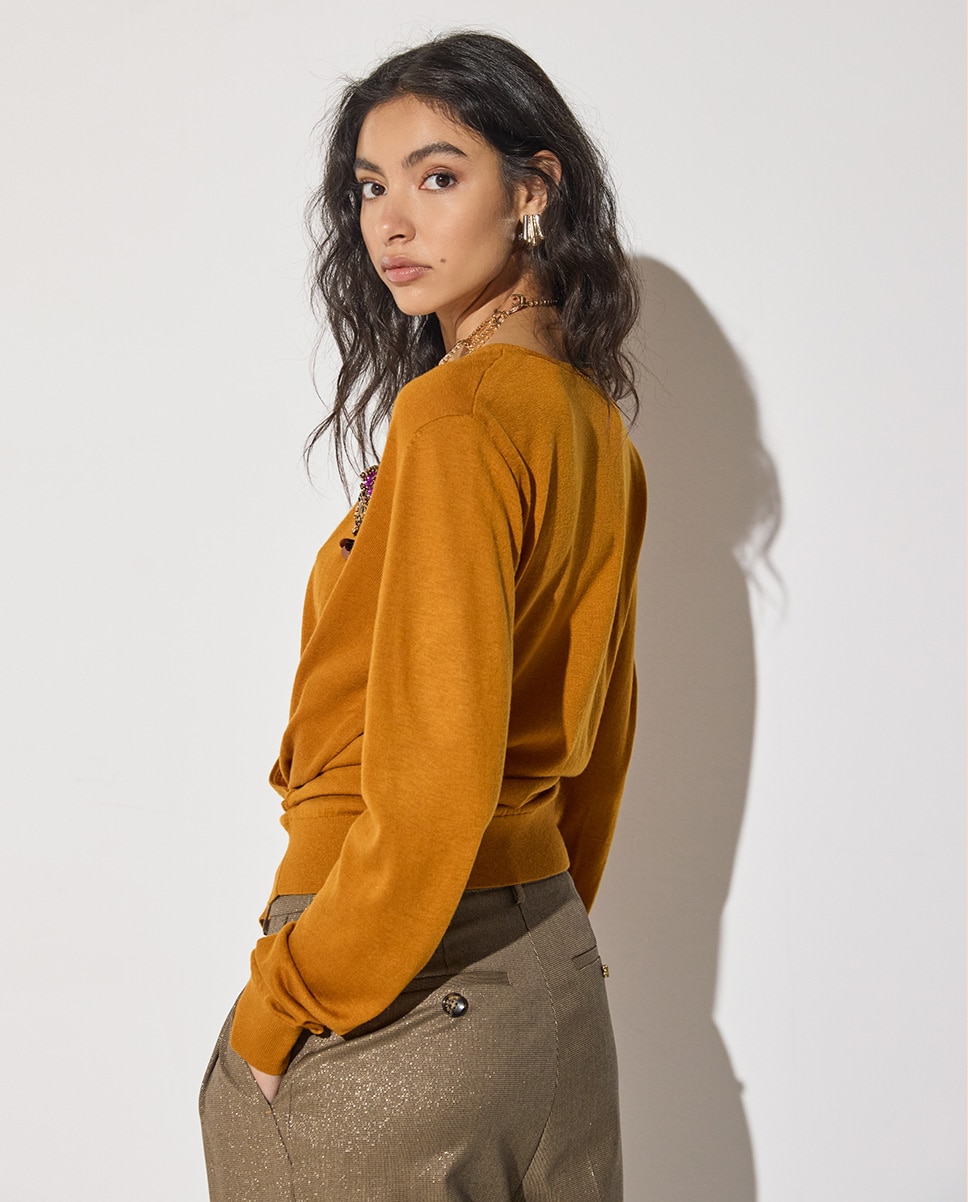 Jersey de mujer casquear con apliques 45a - Lola Casademunt - Ocre Ocre-3