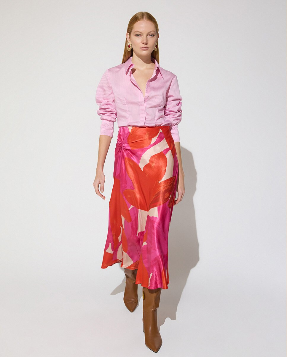 Falda midi de satén con estampado floral y nudo lateral cintura - Lola Casademunt - Multicolor Multicolor-5